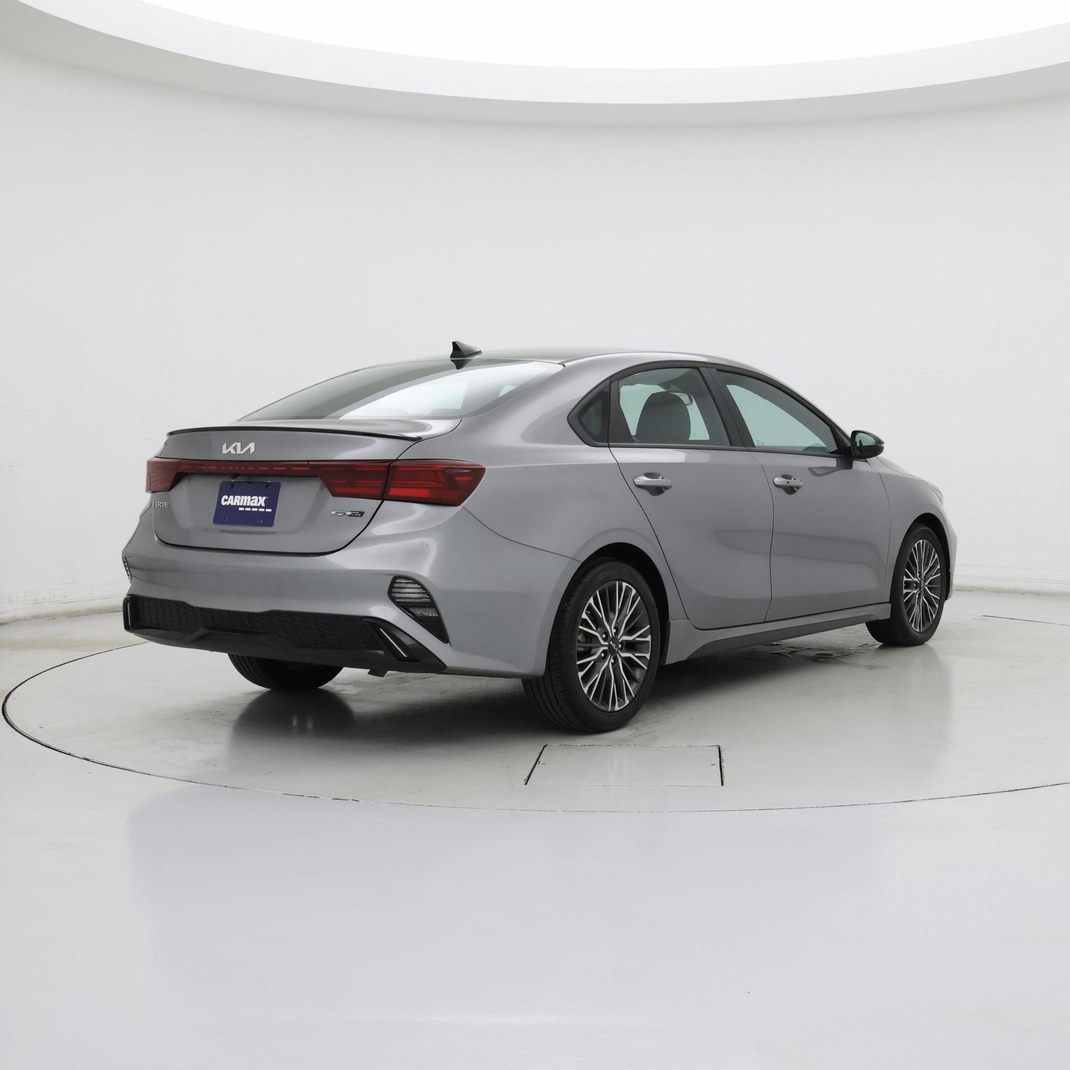 Thumbnail: 2024 Kia Forte - 8