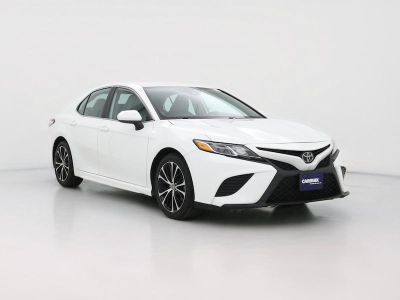 2020 Toyota Camry SE -
                  Independence, MO