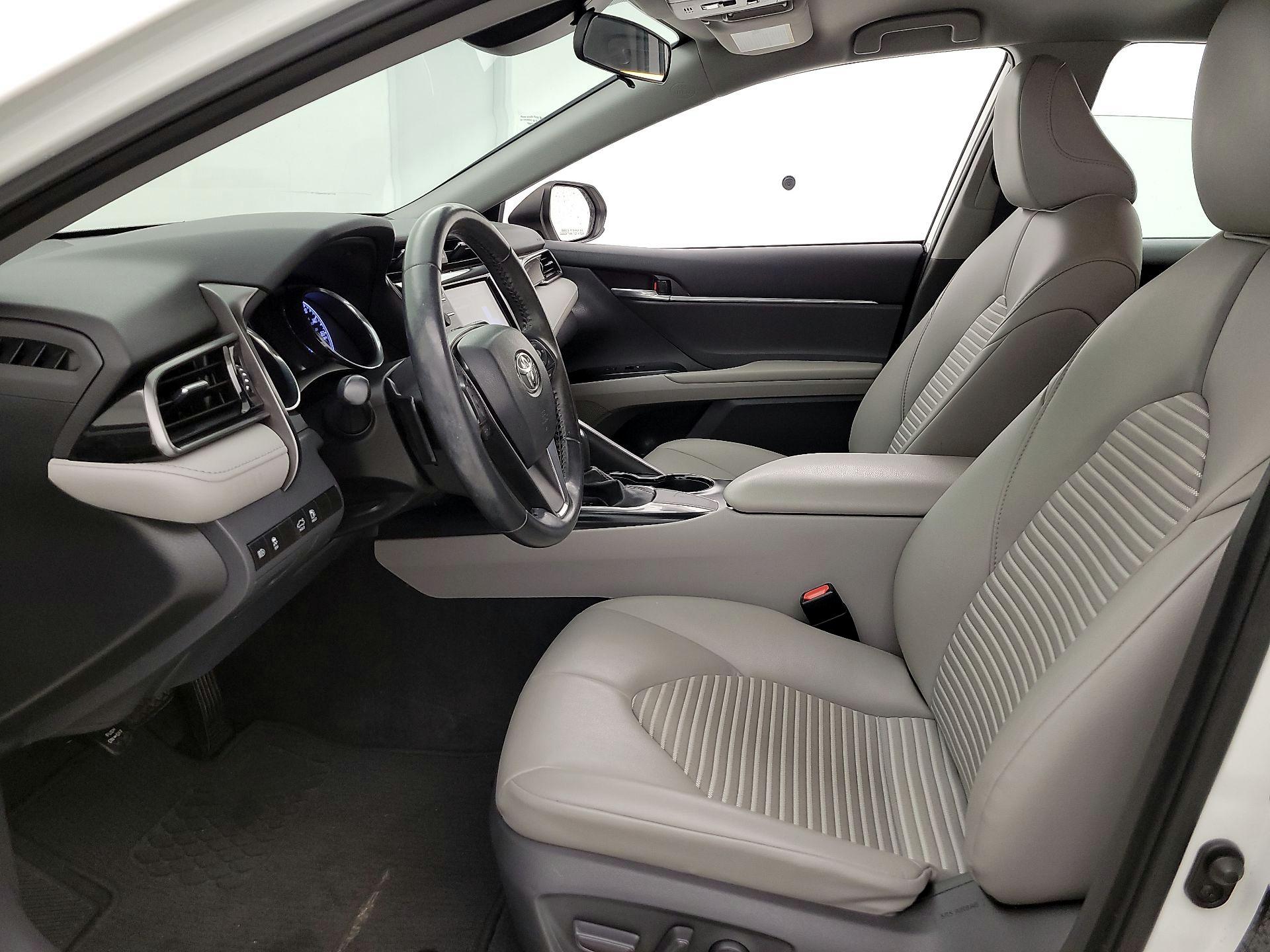 Thumbnail: 2020 Toyota Camry - 11