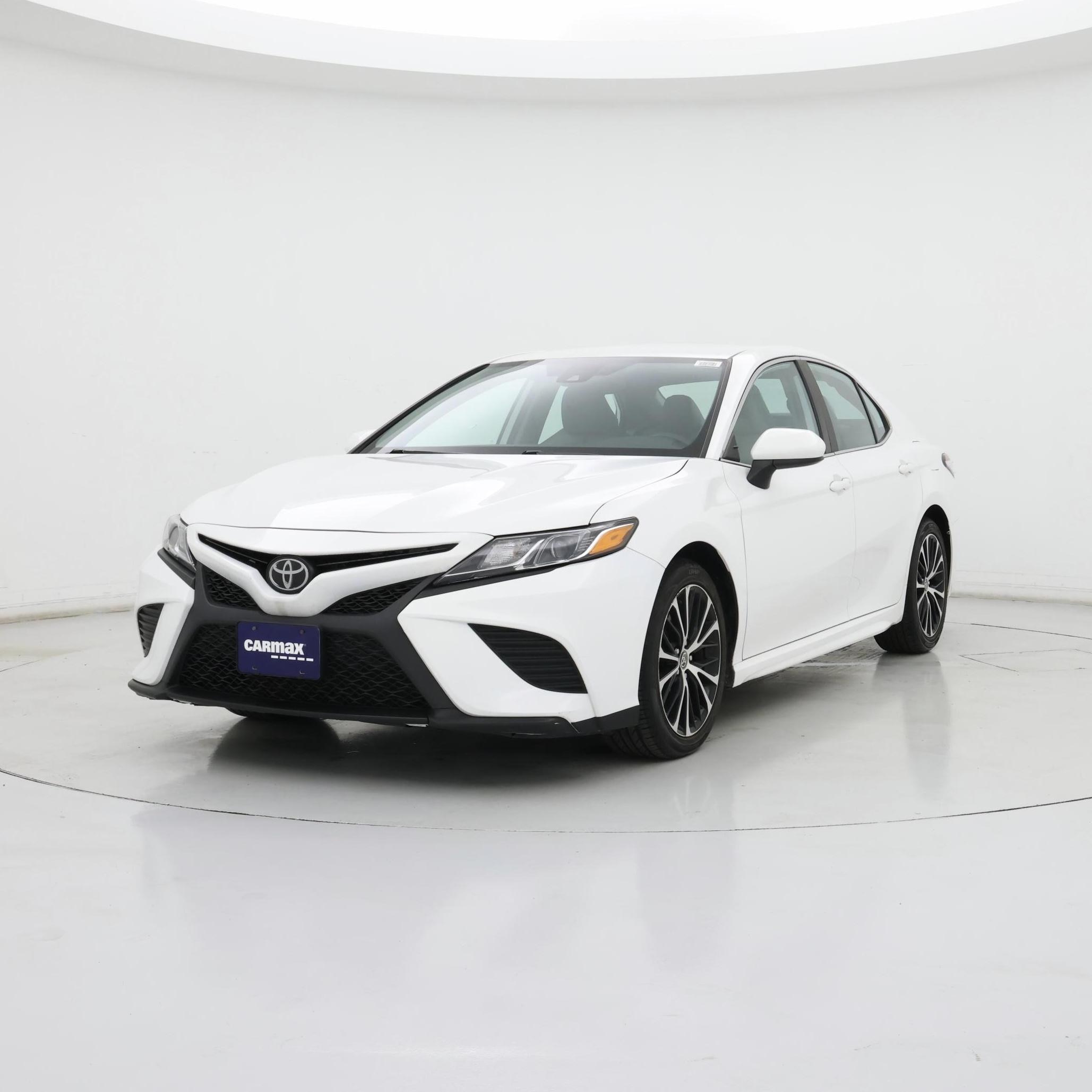 Thumbnail: 2020 Toyota Camry - 4