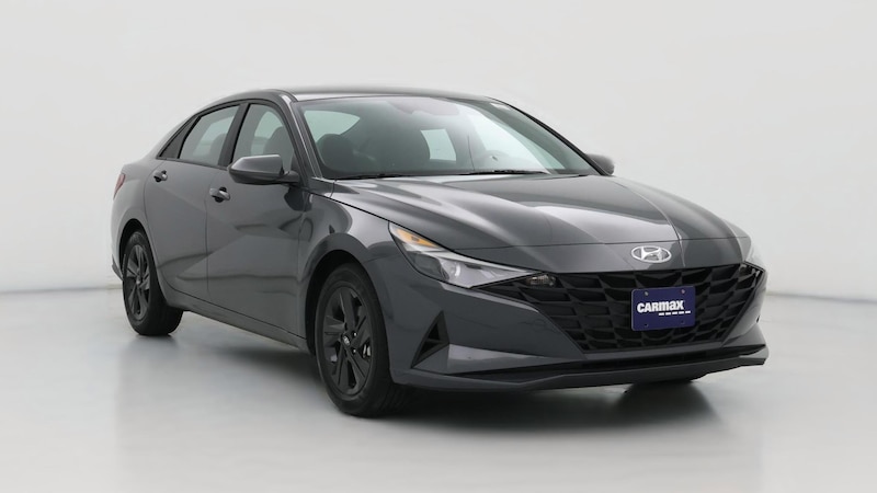 2023 Hyundai Elantra SE Hero Image