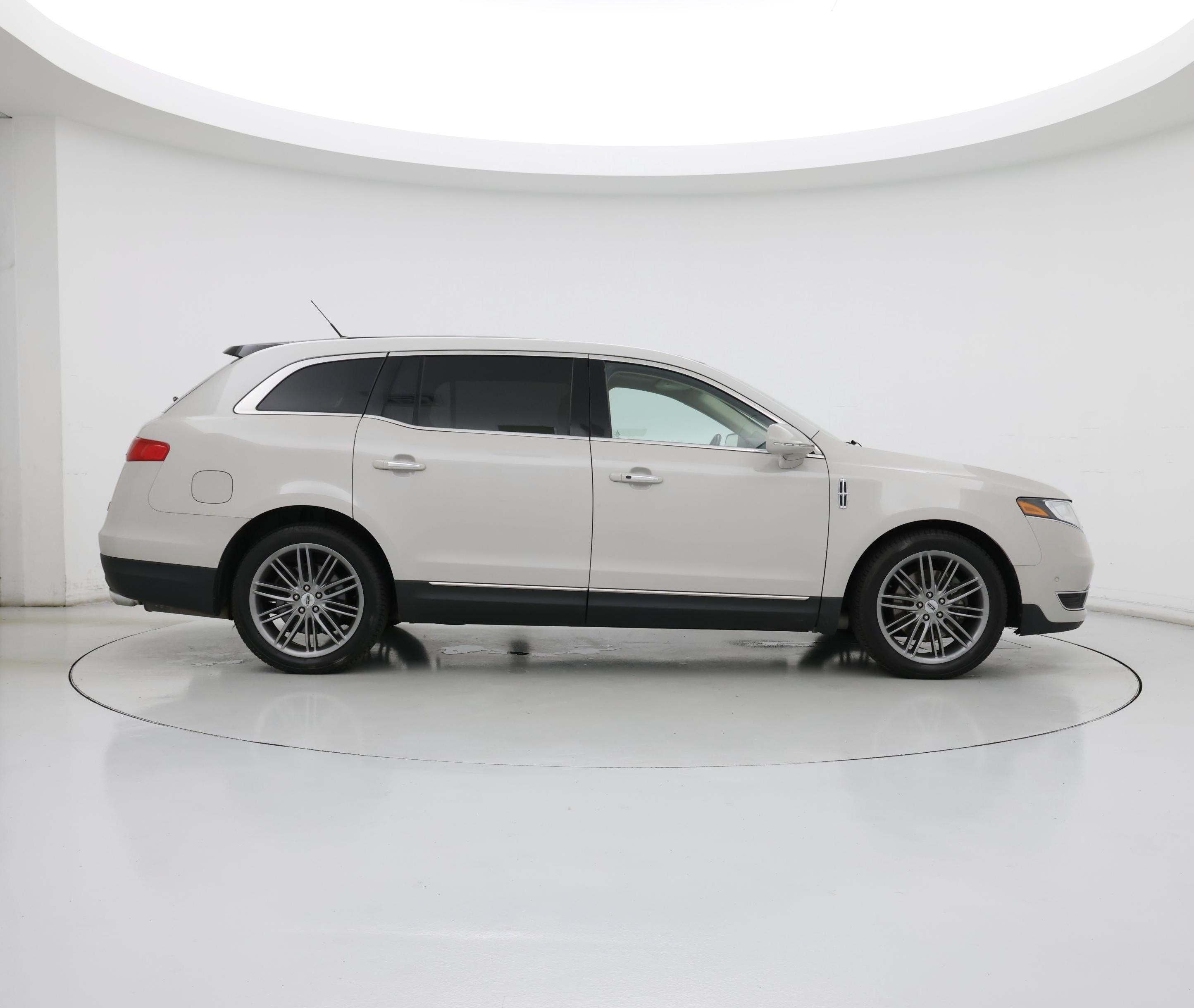Thumbnail: 2019 Lincoln MKT - 7