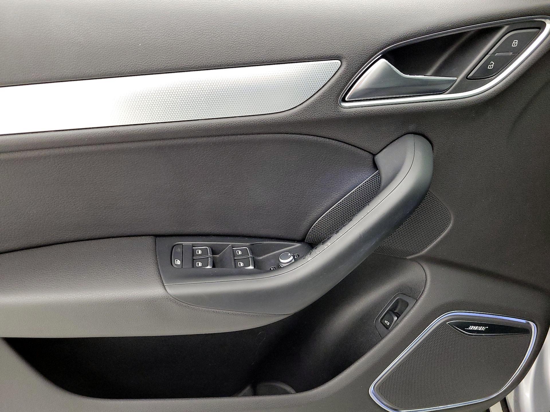 Thumbnail: 2015 Audi Q3 - 12