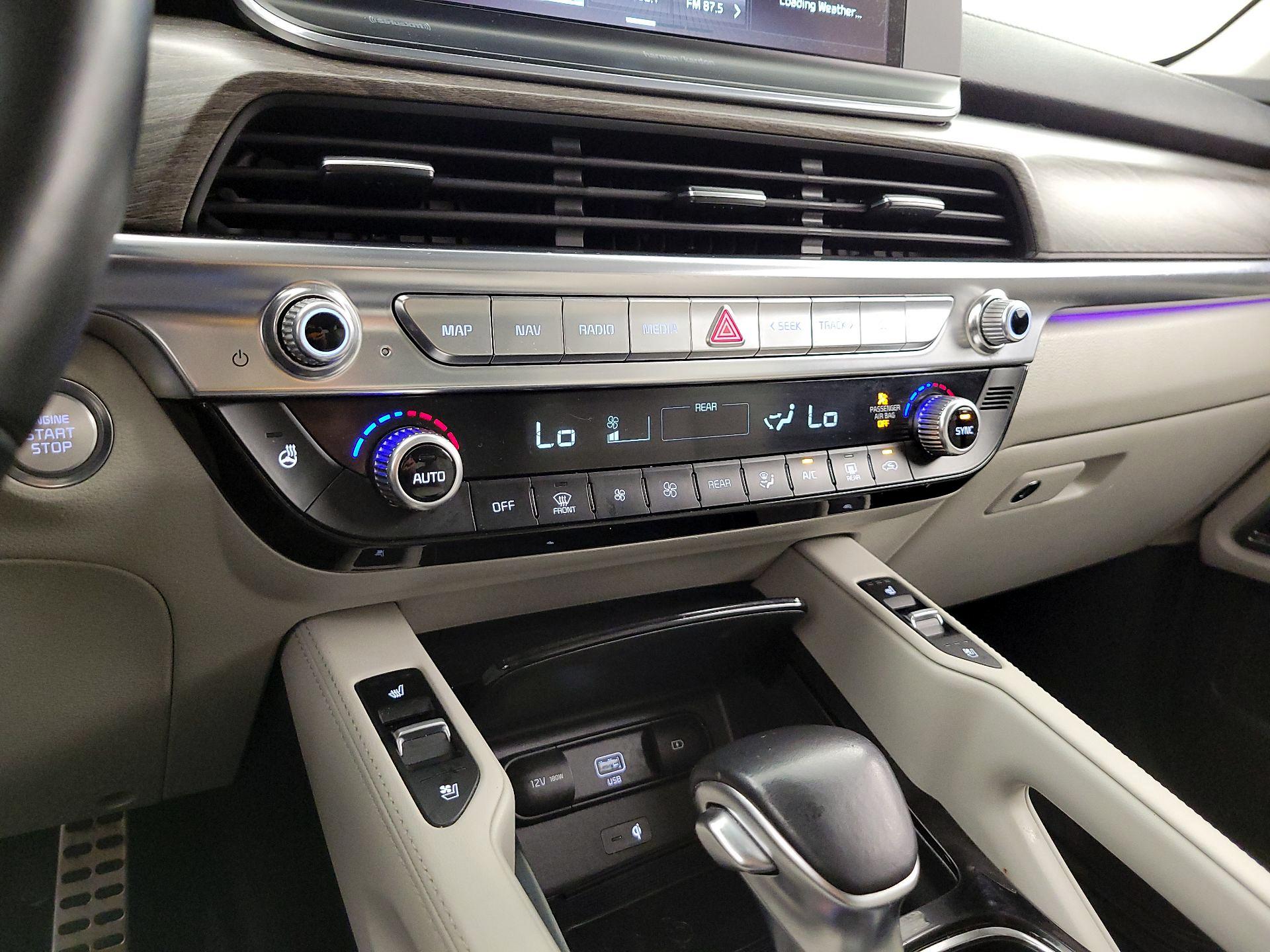 Thumbnail: 2020 Kia Telluride - 17