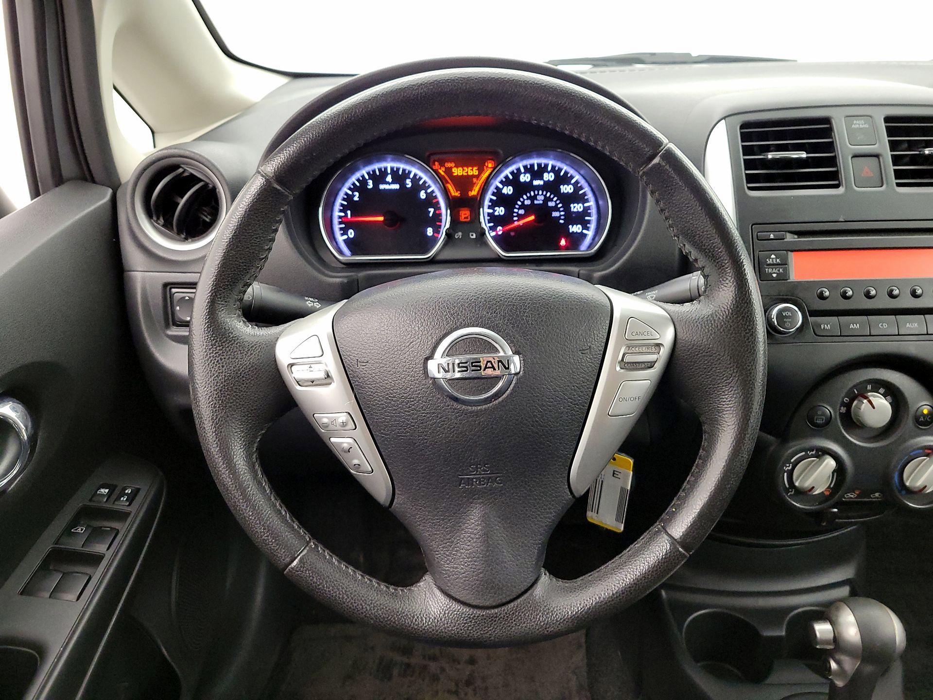Thumbnail: 2014 Nissan Versa Note - 10
