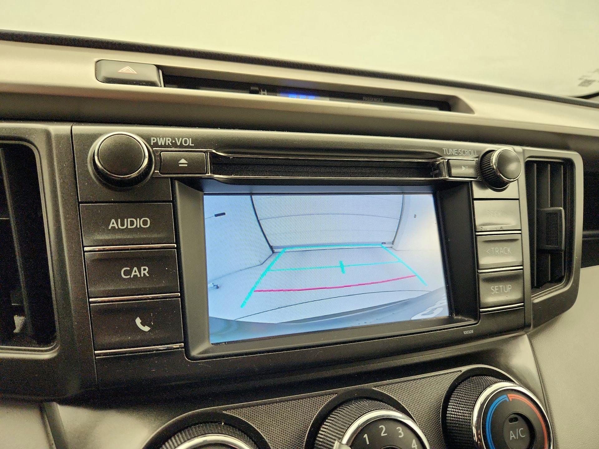 Thumbnail: 2015 Toyota RAV4 - 14