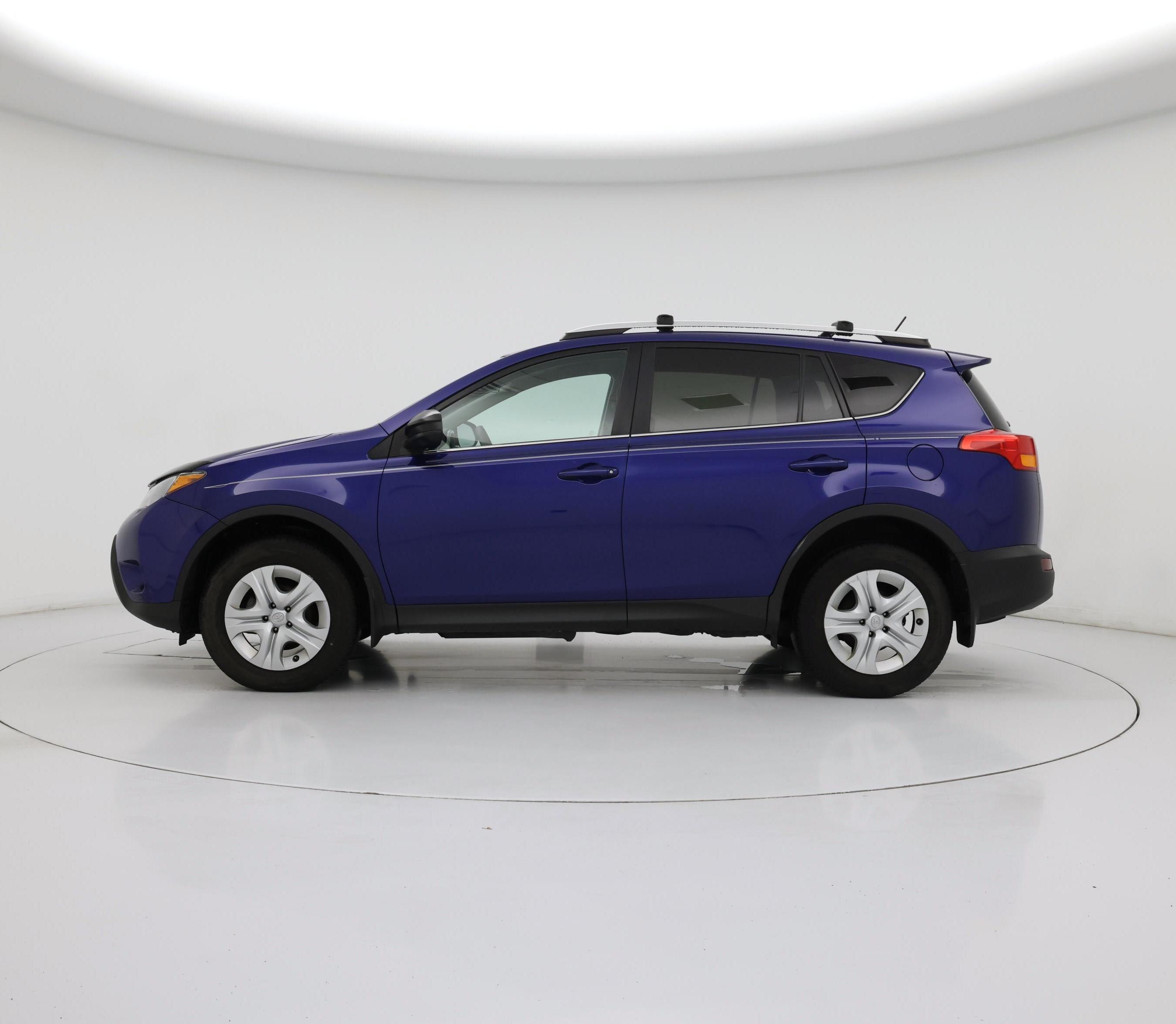 Thumbnail: 2015 Toyota RAV4 - 3