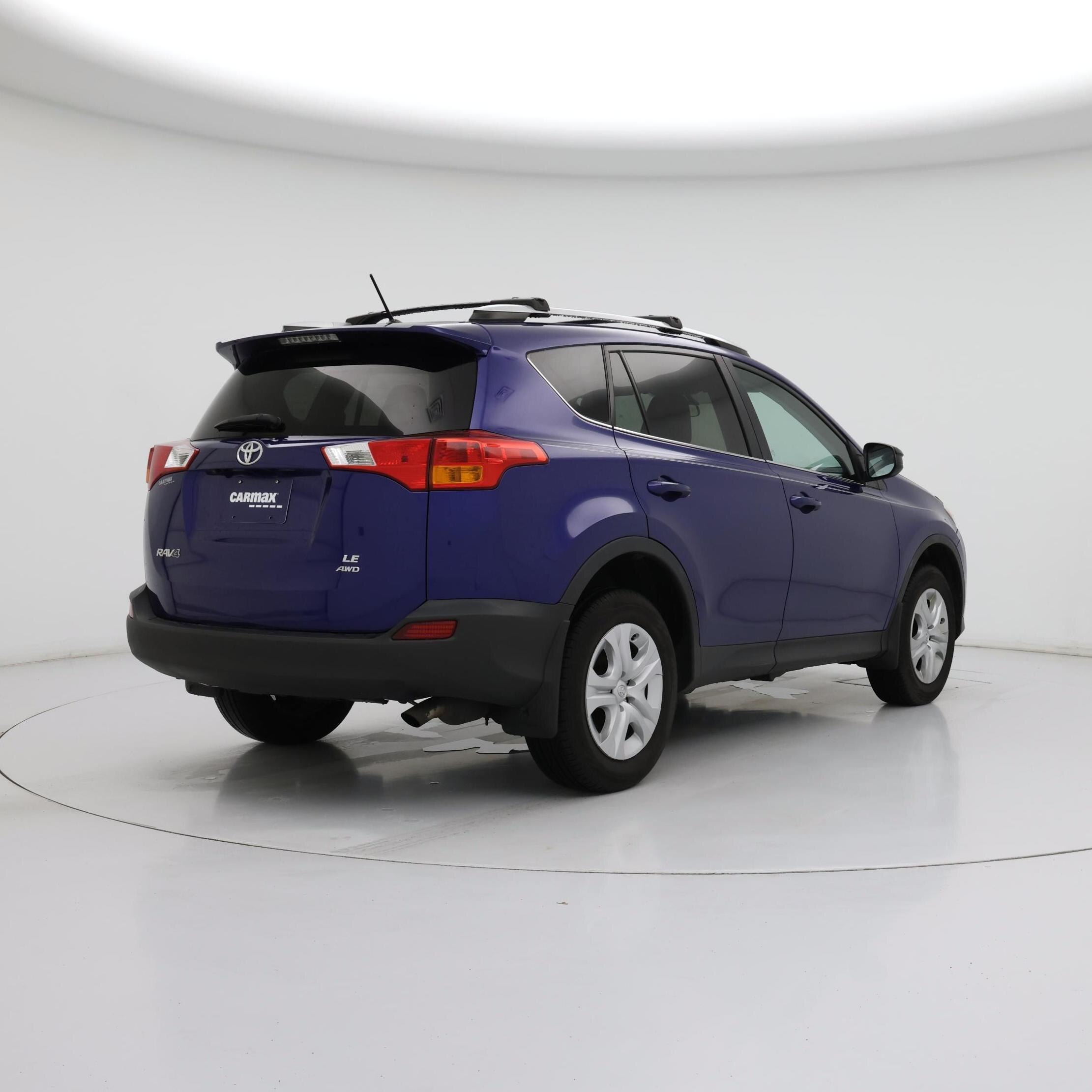Thumbnail: 2015 Toyota RAV4 - 8