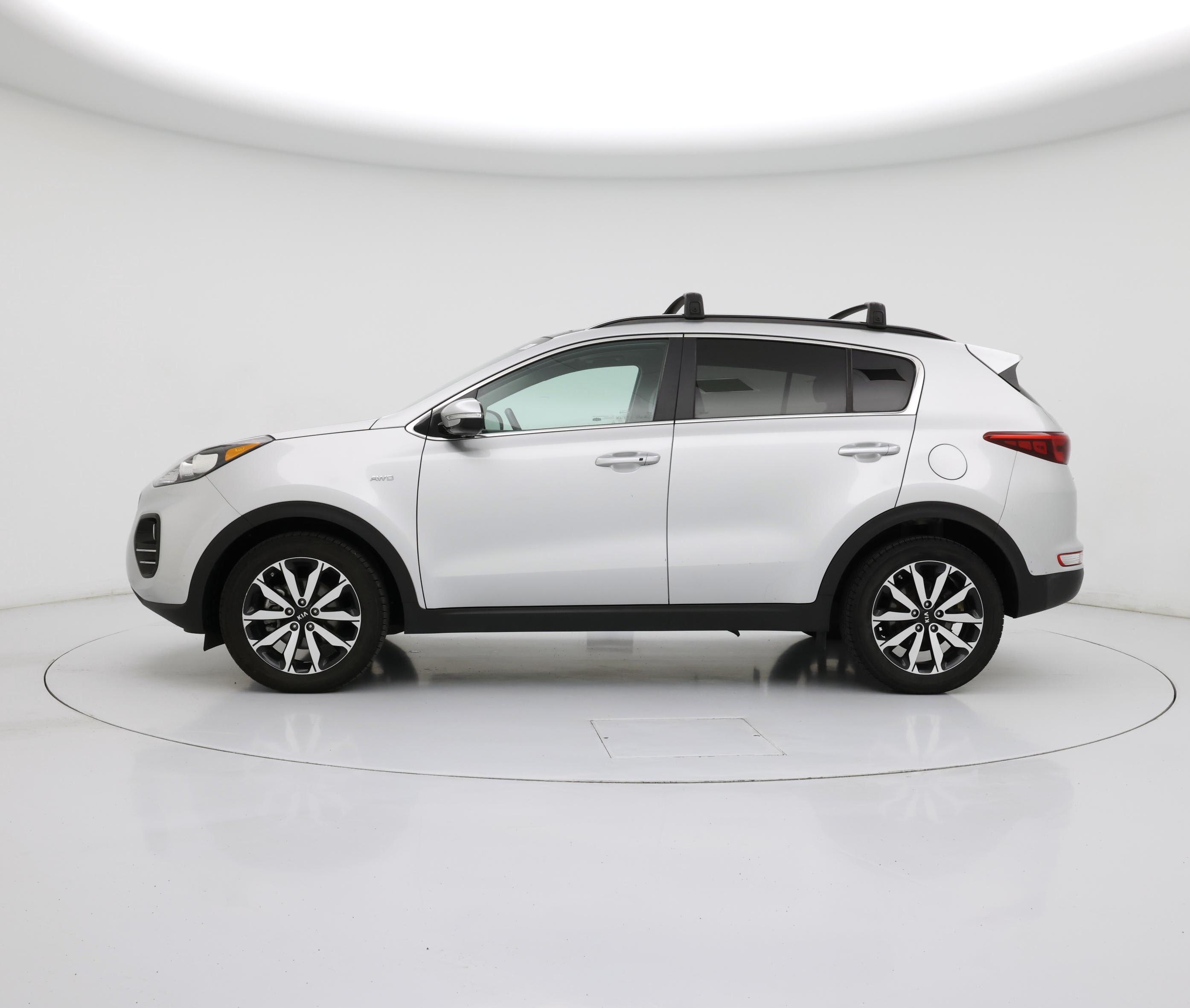 Thumbnail: 2018 Kia Sportage - 3