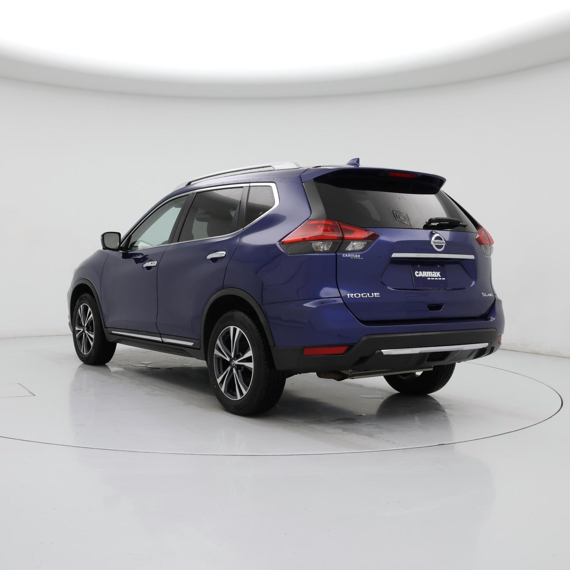 Thumbnail: 2017 Nissan Rogue - 2