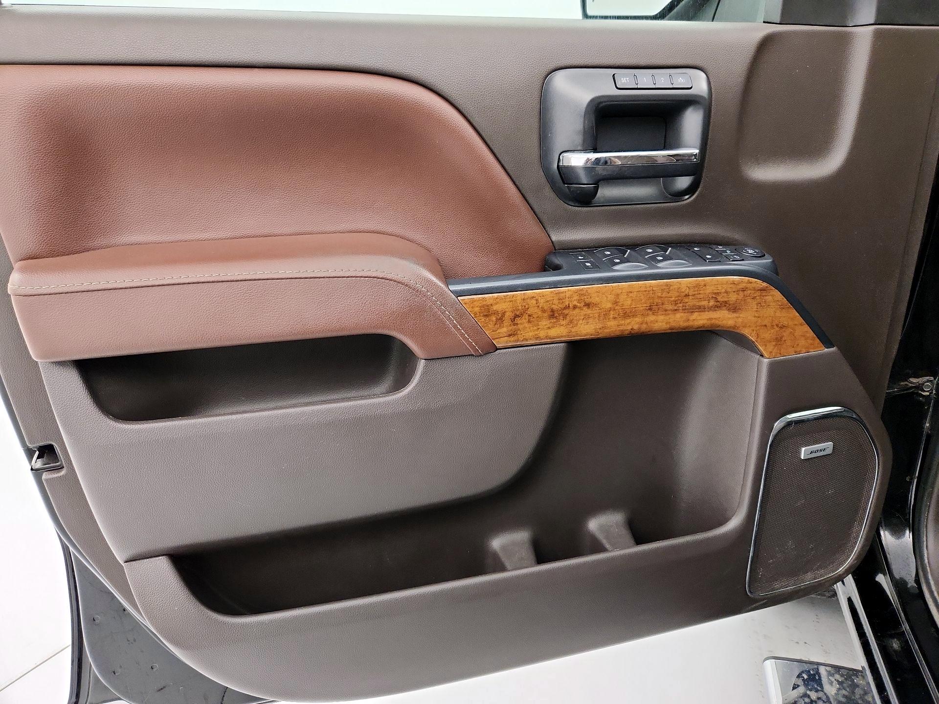 Thumbnail: 2016 Chevrolet Silverado 1500 - 12
