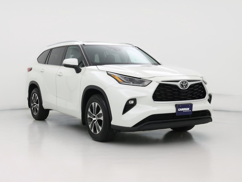 2021 Toyota Highlander XLE -
                  Saint Paul, MN
