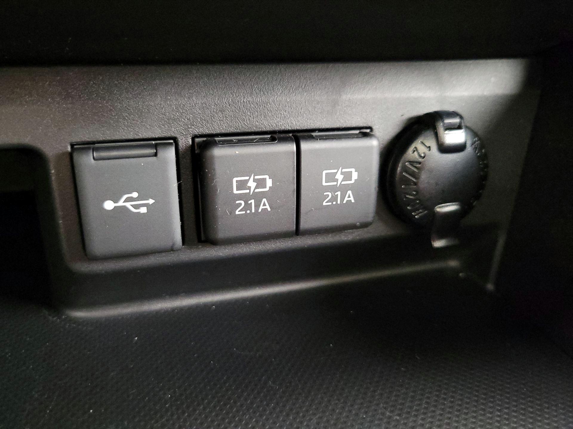 Thumbnail: 2021 Toyota Highlander - 19
