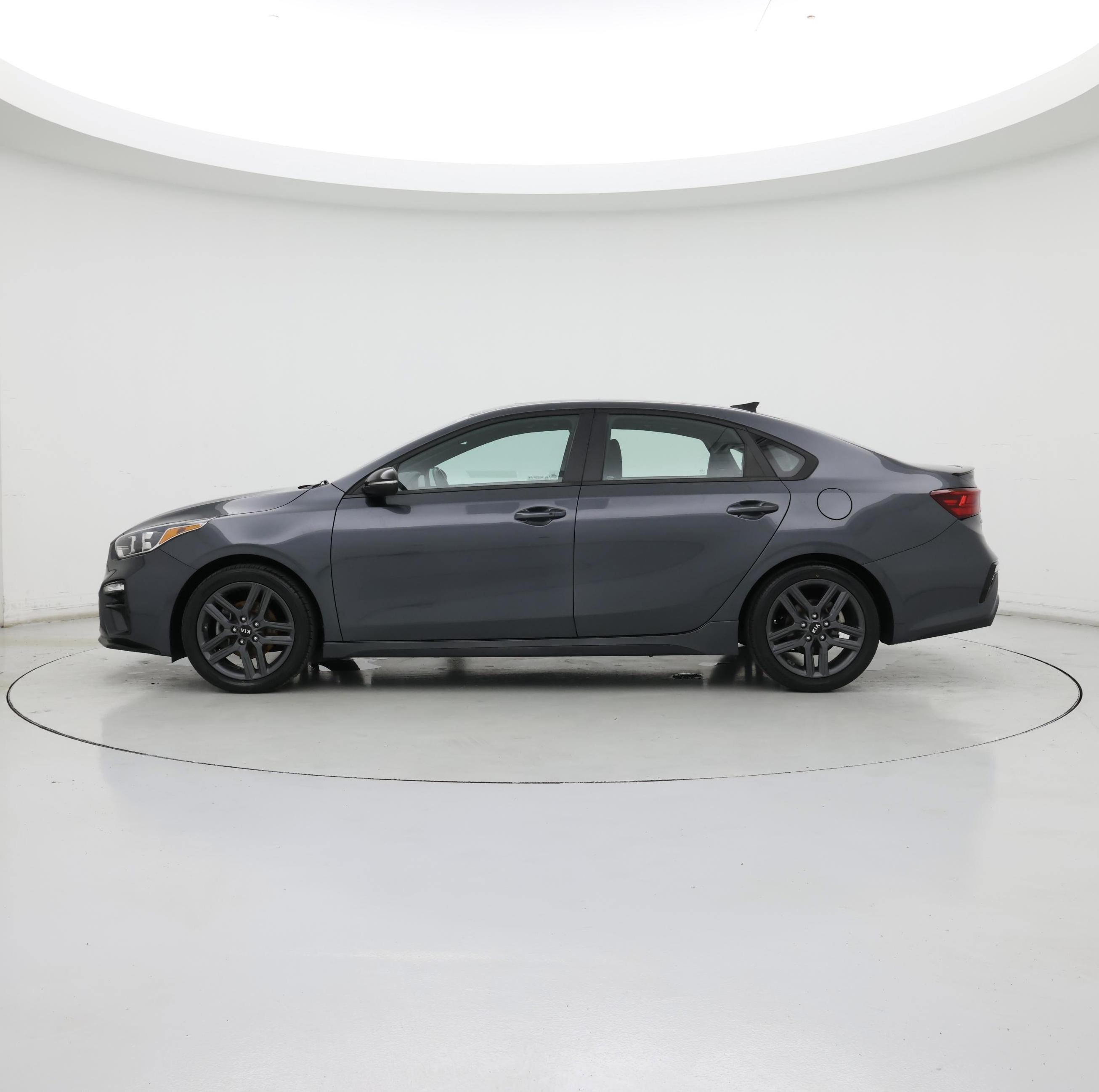 Thumbnail: 2020 Kia Forte - 3
