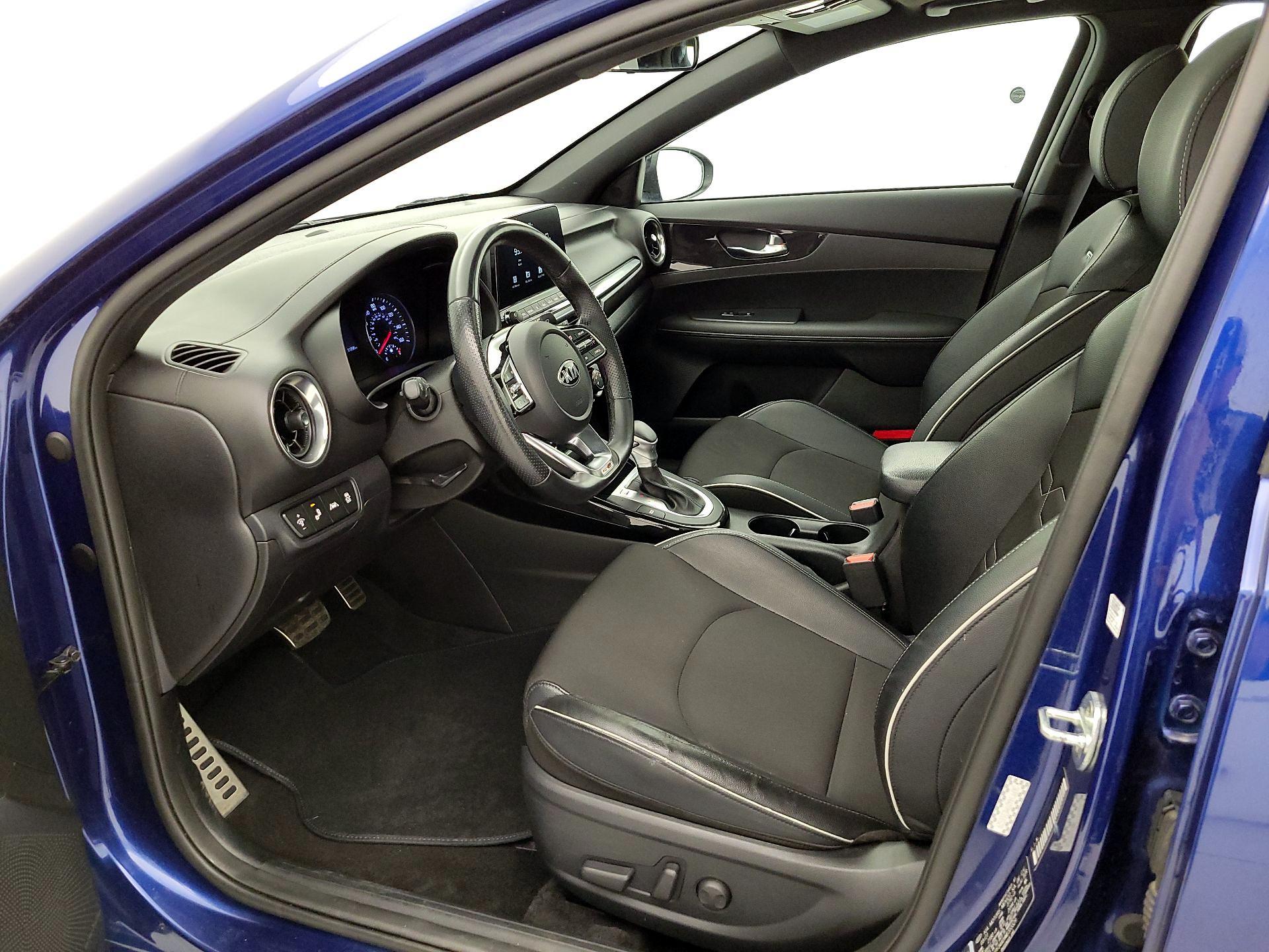 Thumbnail: 2021 Kia Forte - 11