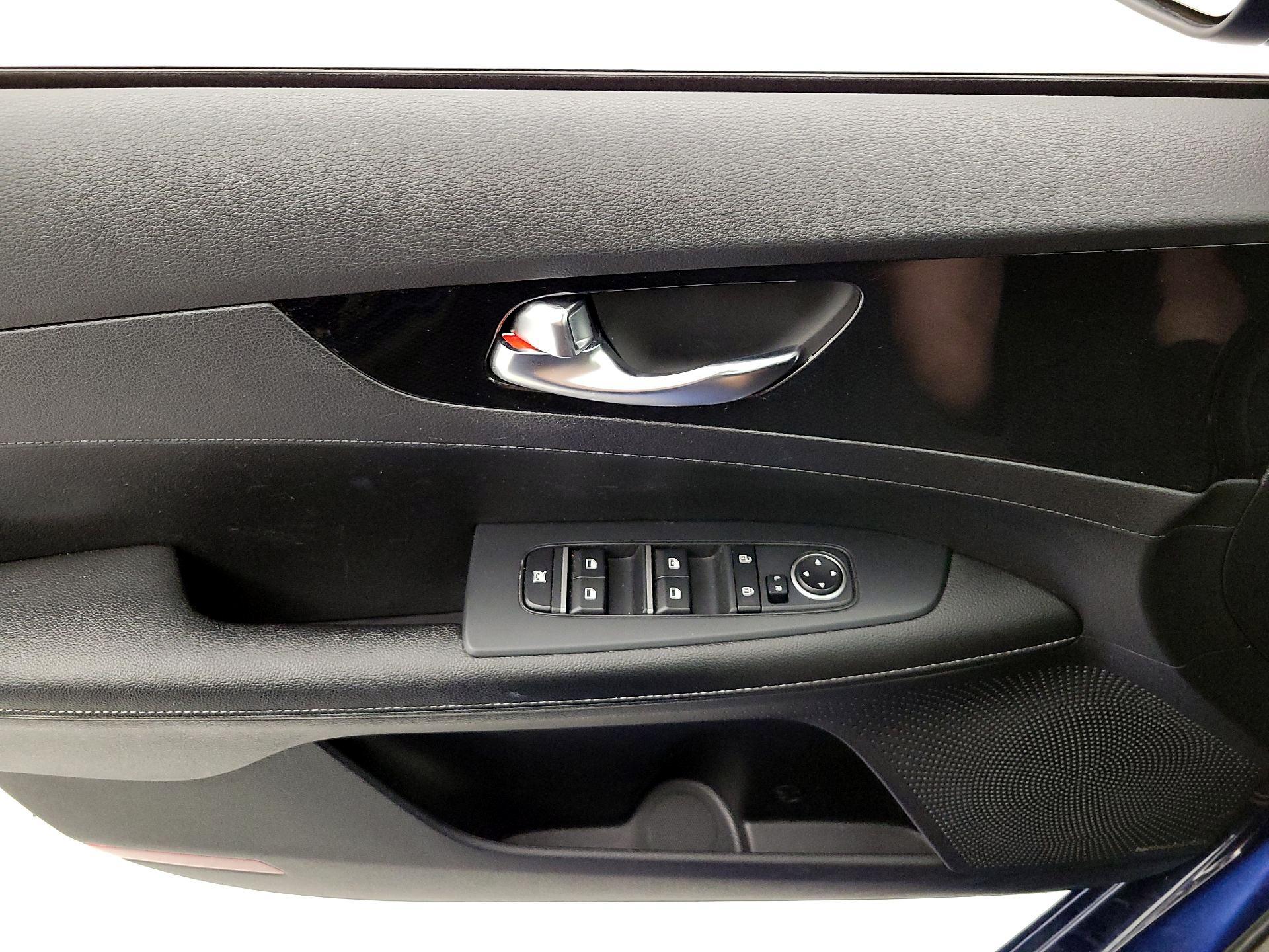 Thumbnail: 2021 Kia Forte - 12