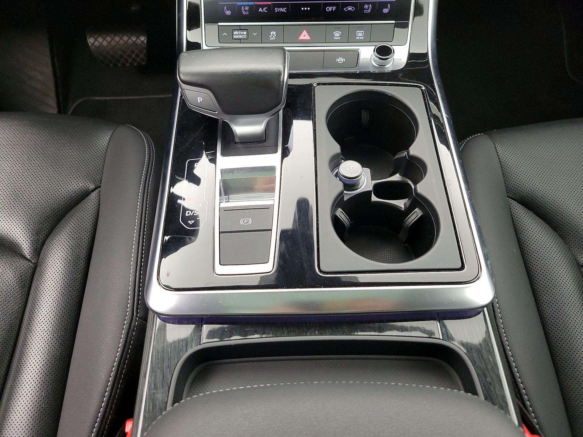 Thumbnail: 2019 Audi Q8 - 18