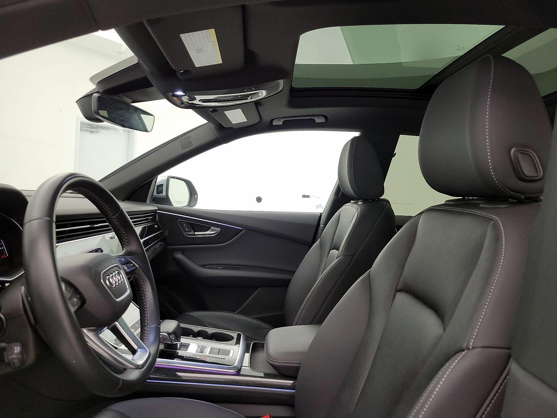 Thumbnail: 2019 Audi Q8 - 19