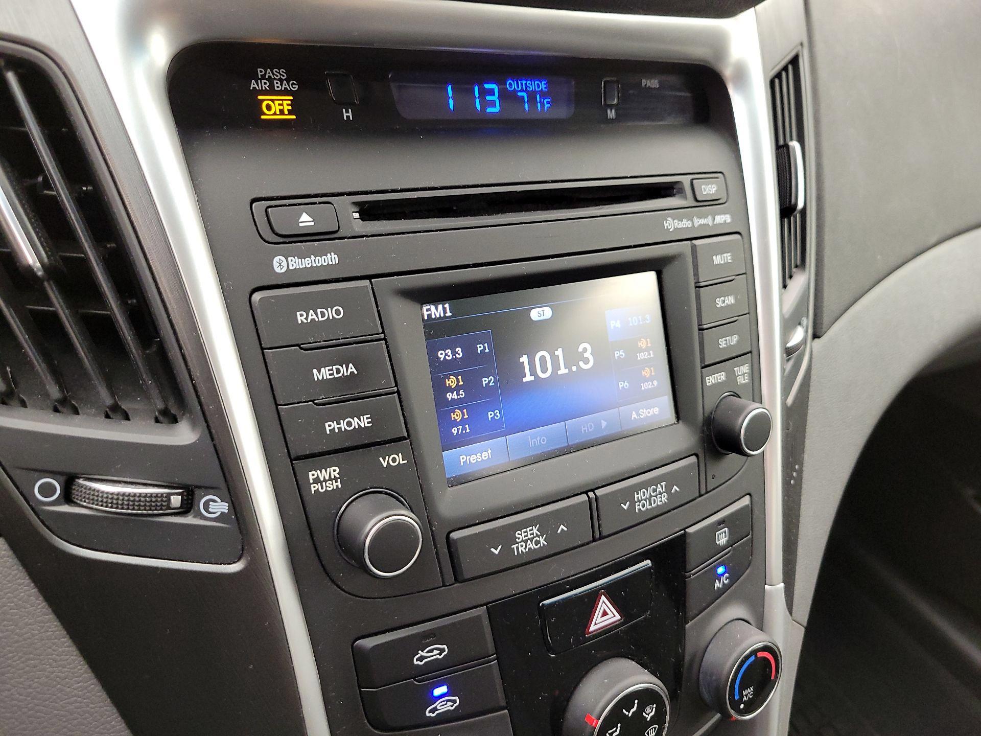Thumbnail: 2014 Hyundai Sonata - 15