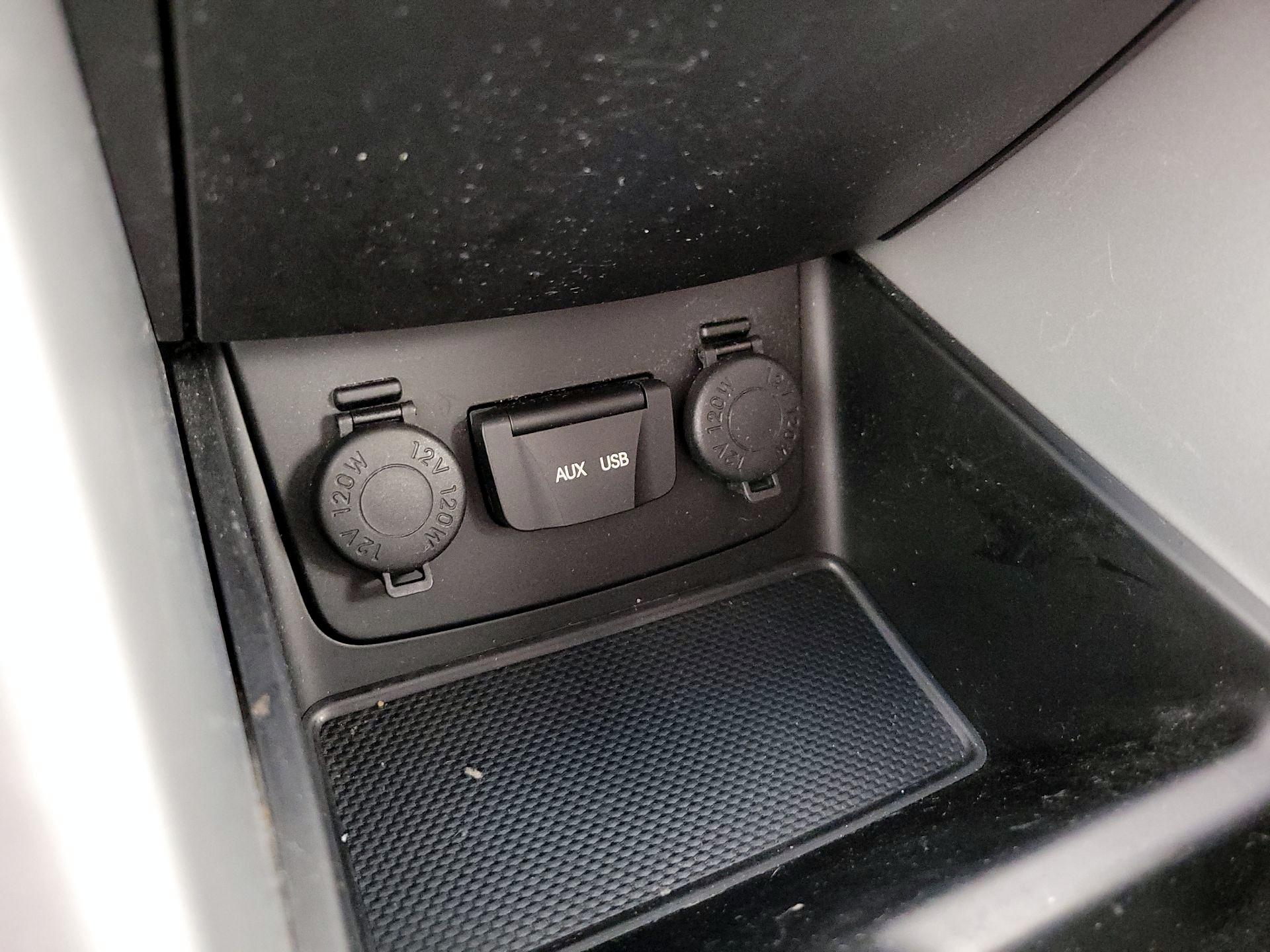 Thumbnail: 2014 Hyundai Sonata - 18