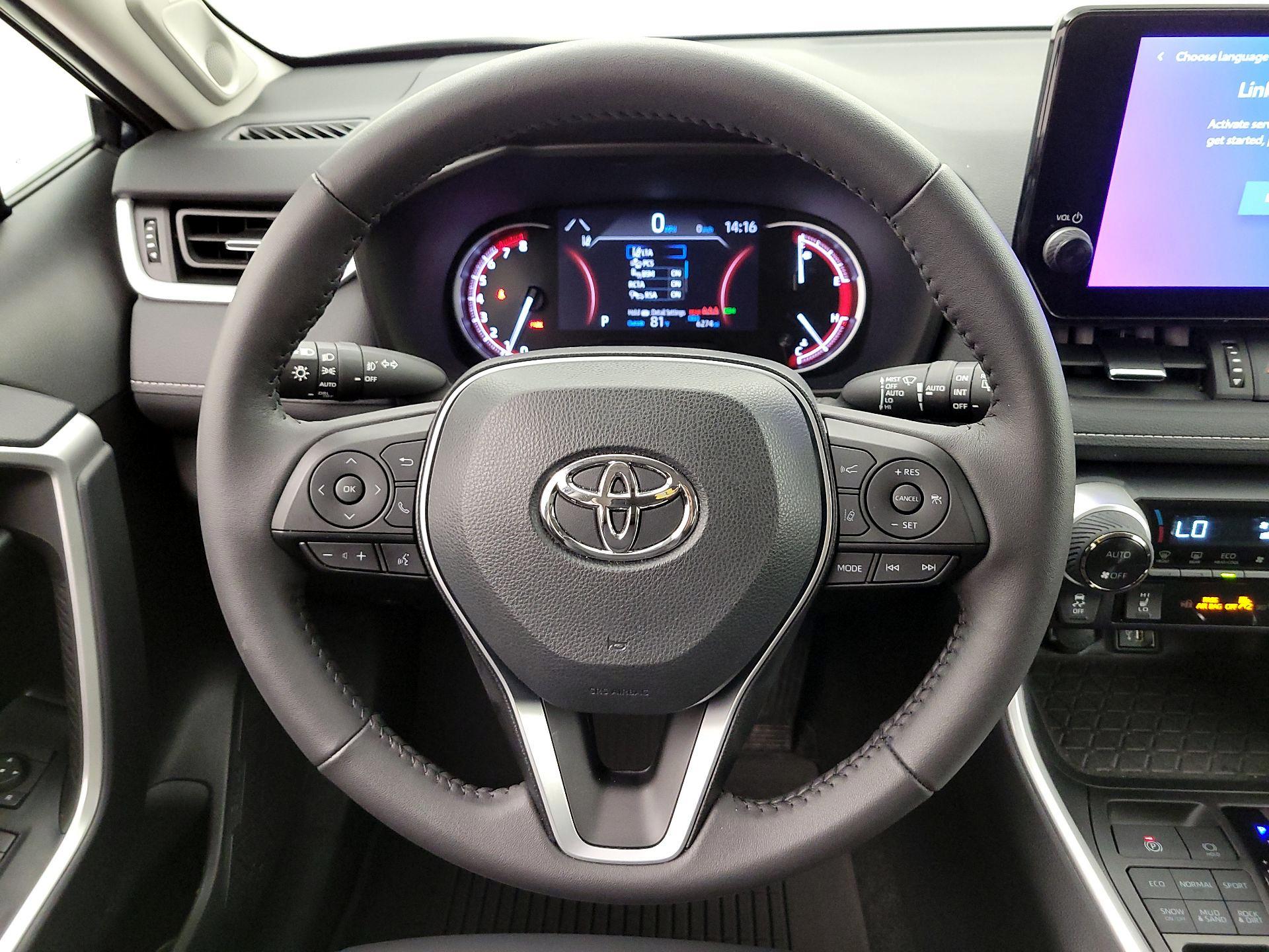 Thumbnail: 2025 Toyota RAV4 - 10