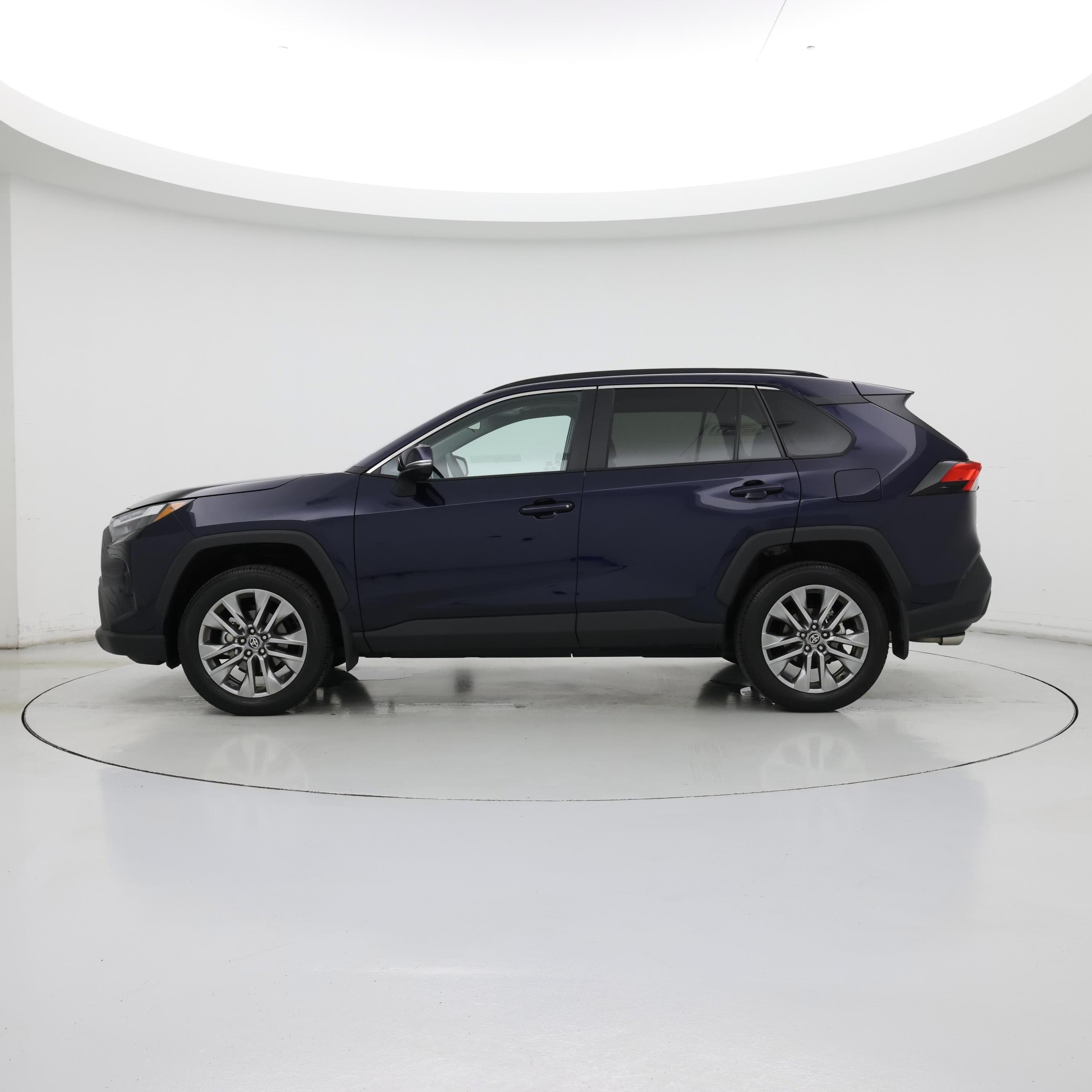 Thumbnail: 2025 Toyota RAV4 - 3