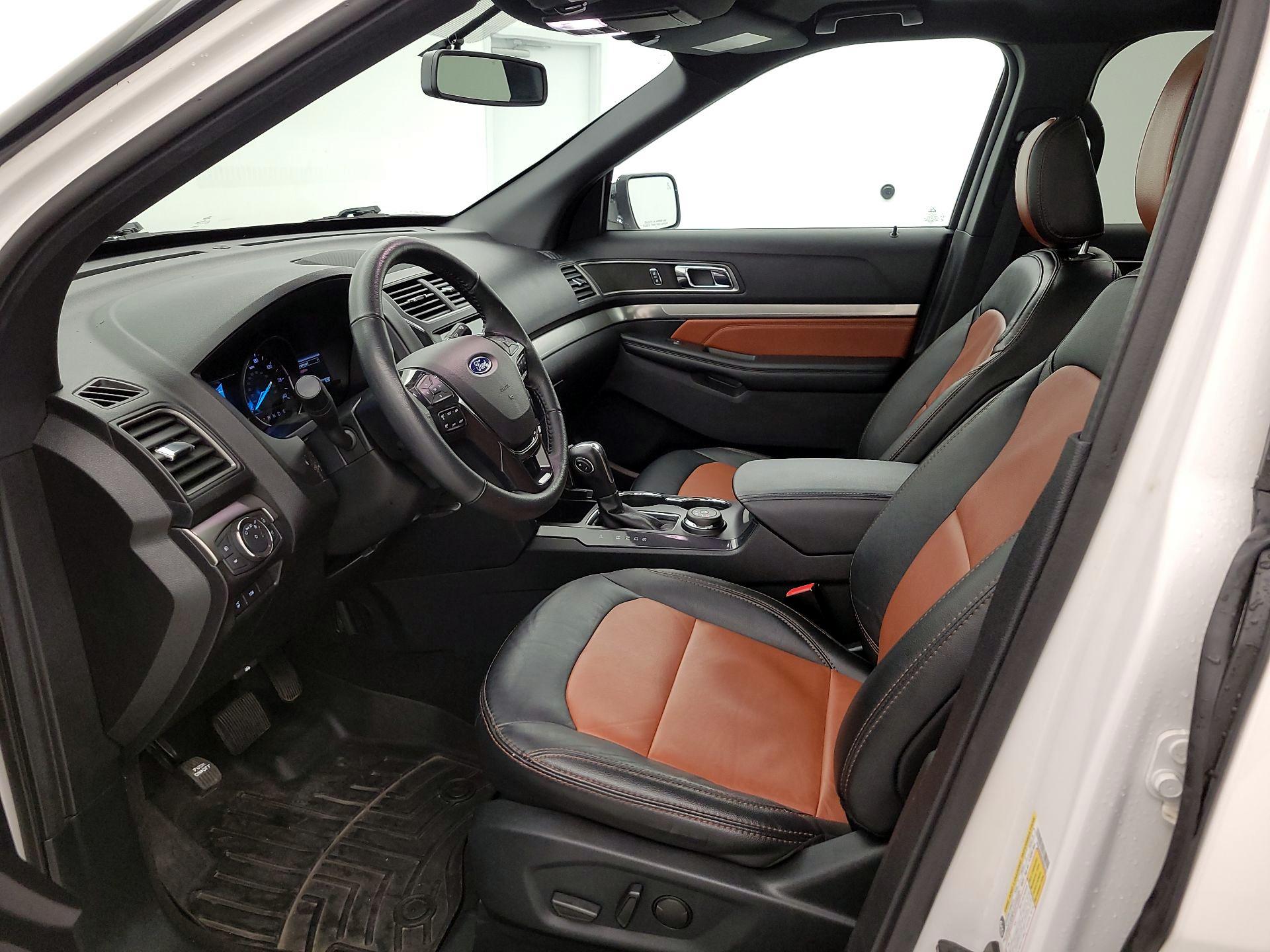 Thumbnail: 2019 Ford Explorer - 11