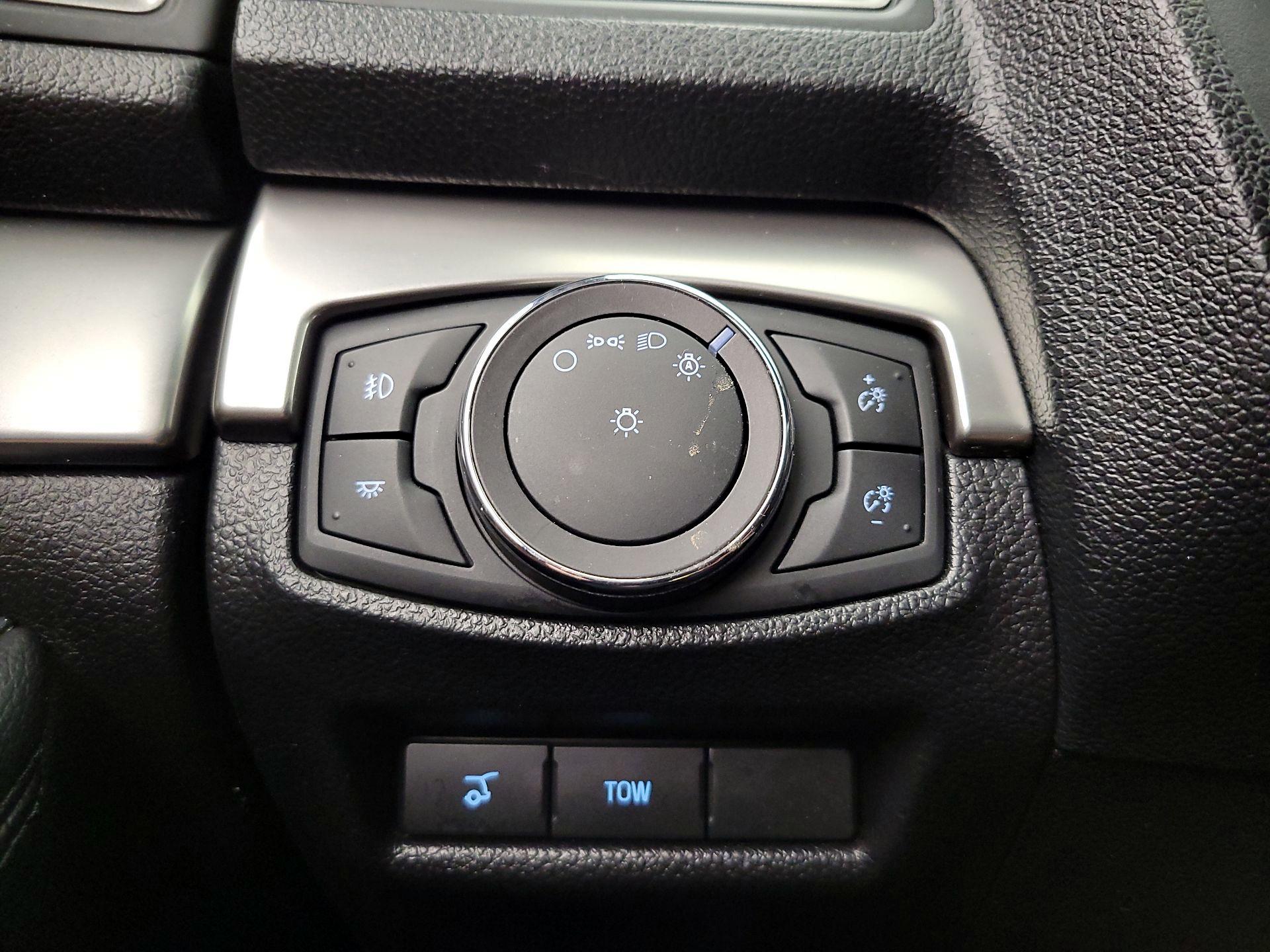 Thumbnail: 2019 Ford Explorer - 13