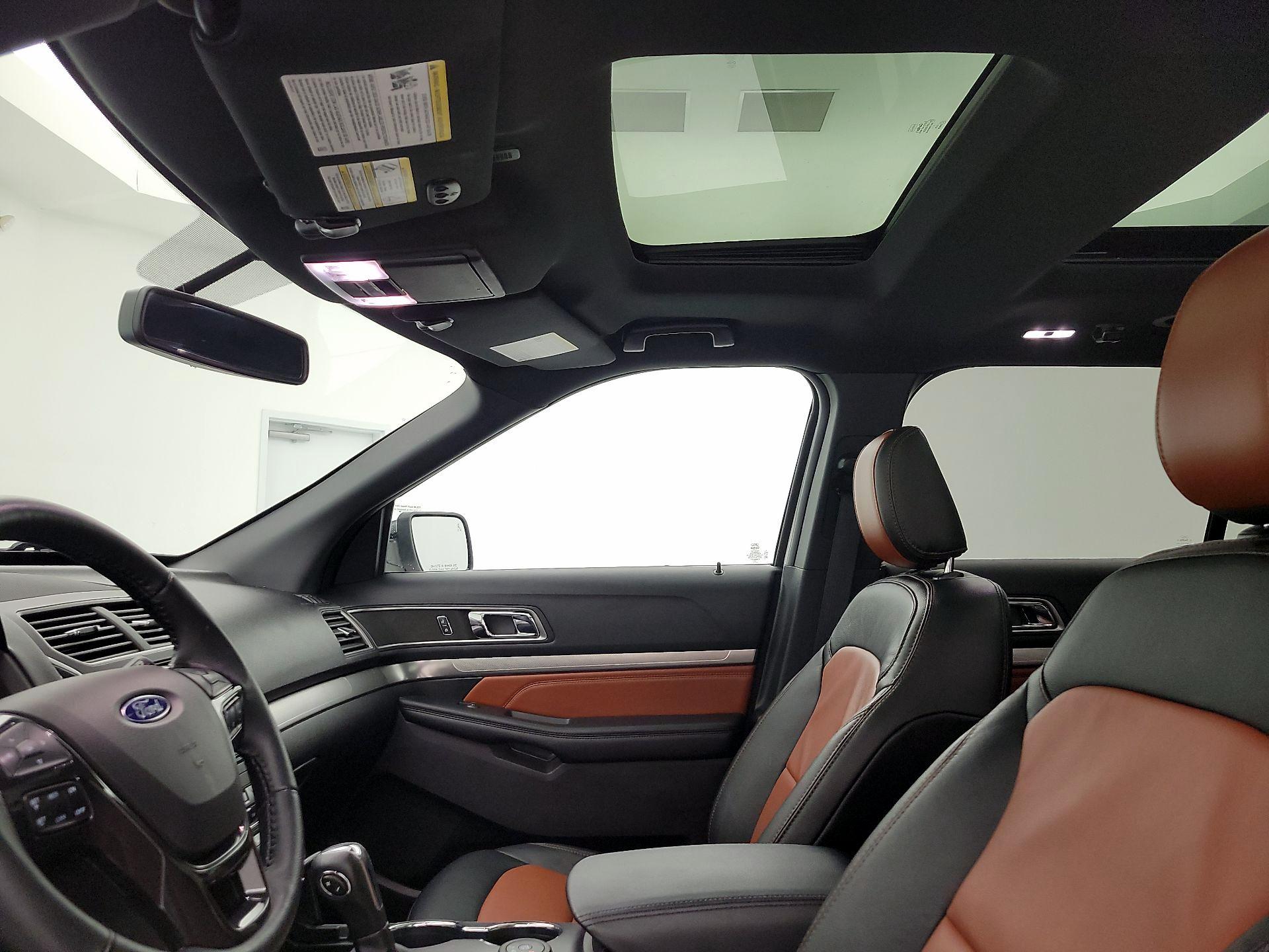 Thumbnail: 2019 Ford Explorer - 20