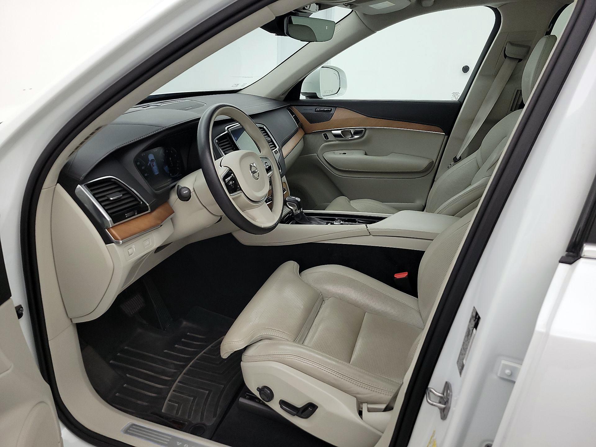 Thumbnail: 2019 Volvo XC90 - 11