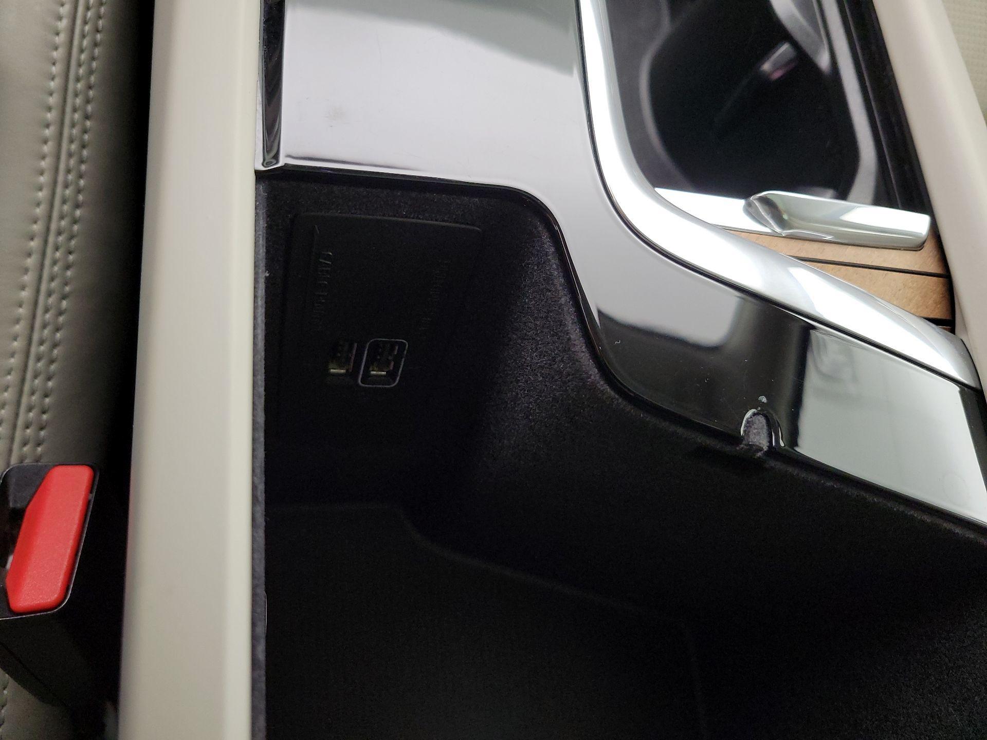 Thumbnail: 2019 Volvo XC90 - 19
