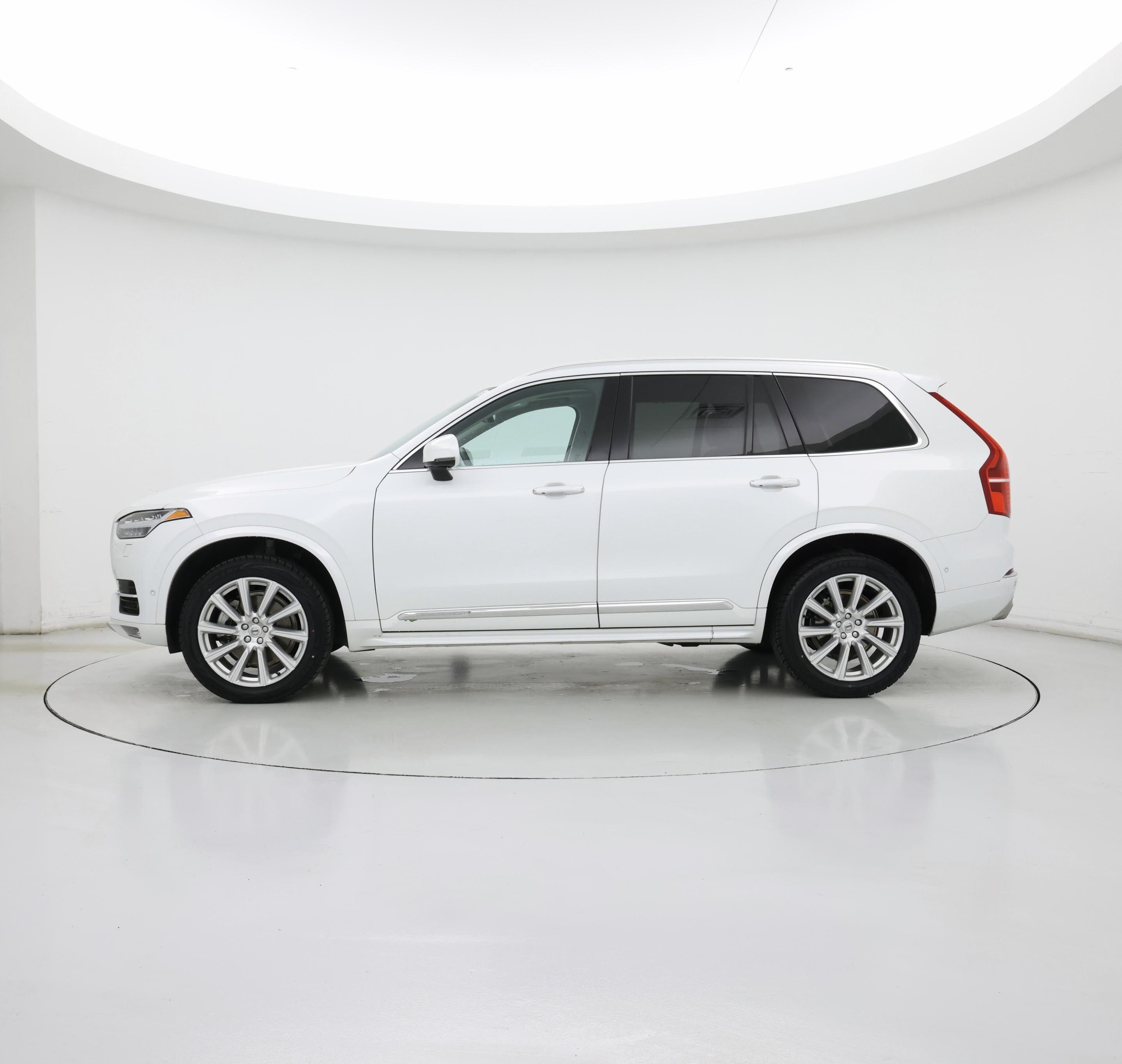 Thumbnail: 2019 Volvo XC90 - 3