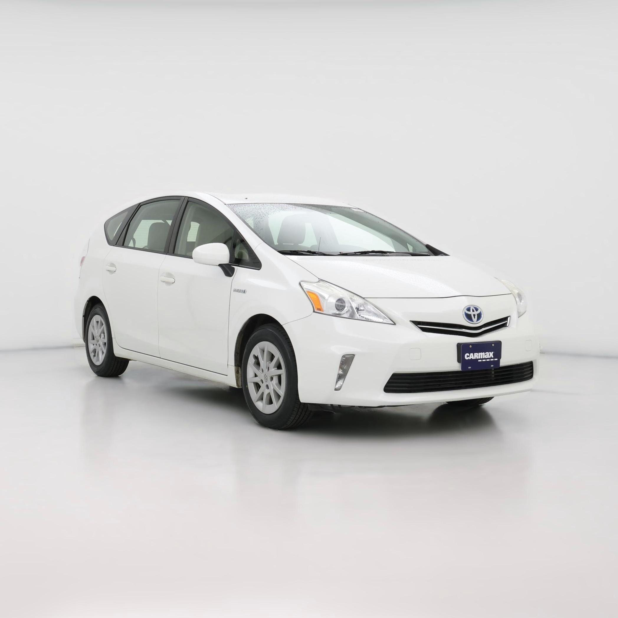 Thumbnail: 2013 Toyota Prius v - 1