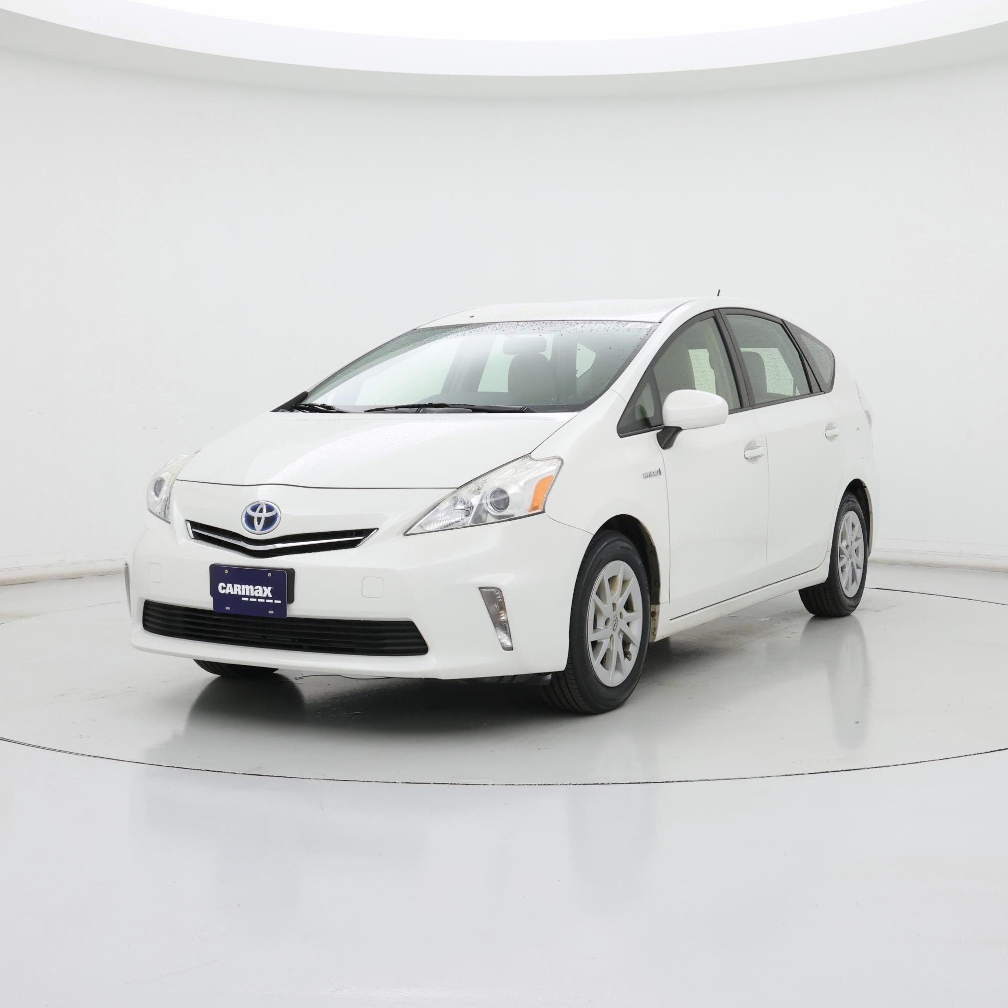 Thumbnail: 2013 Toyota Prius v - 4