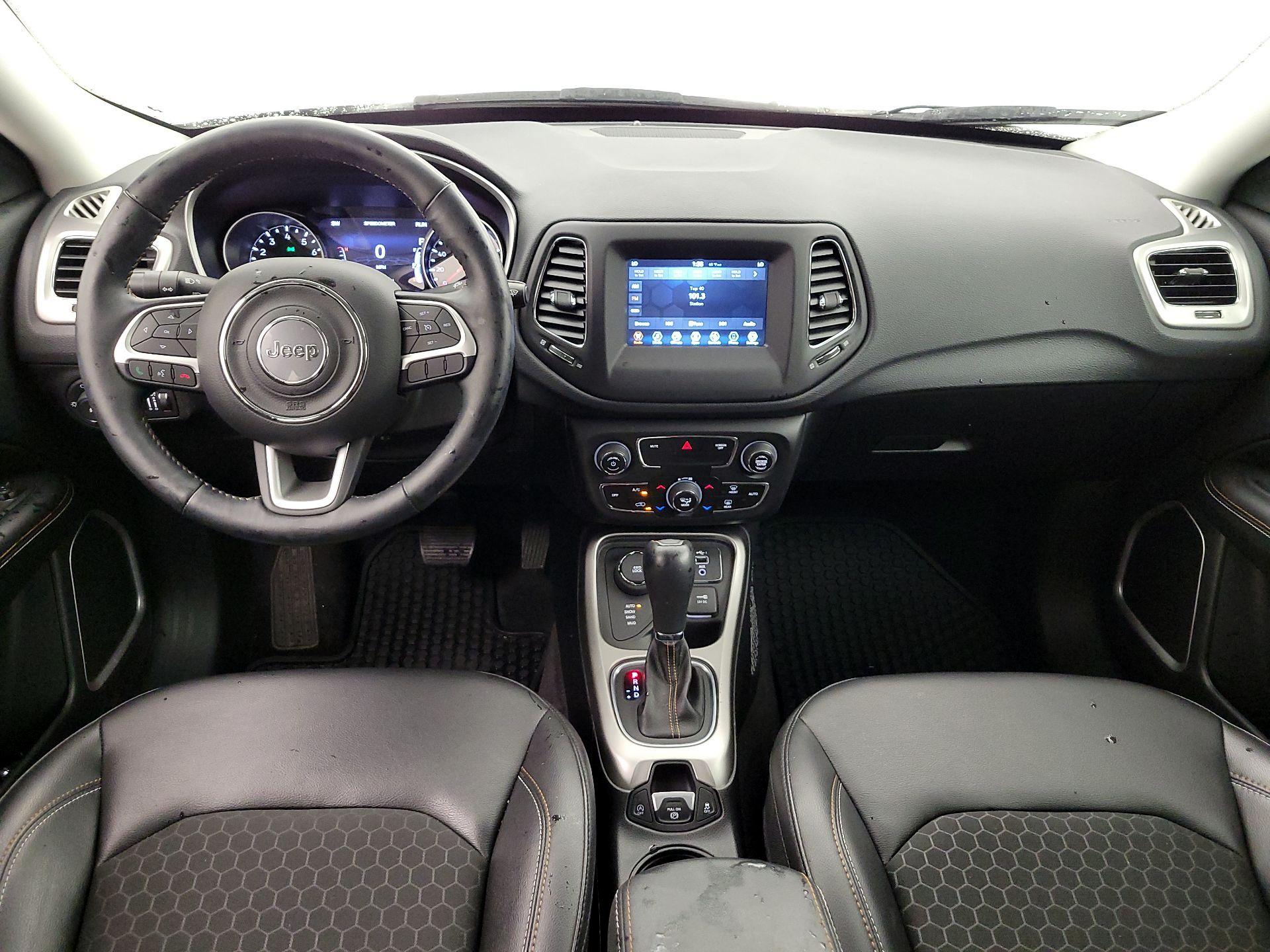 Thumbnail: 2019 Jeep Compass - 9
