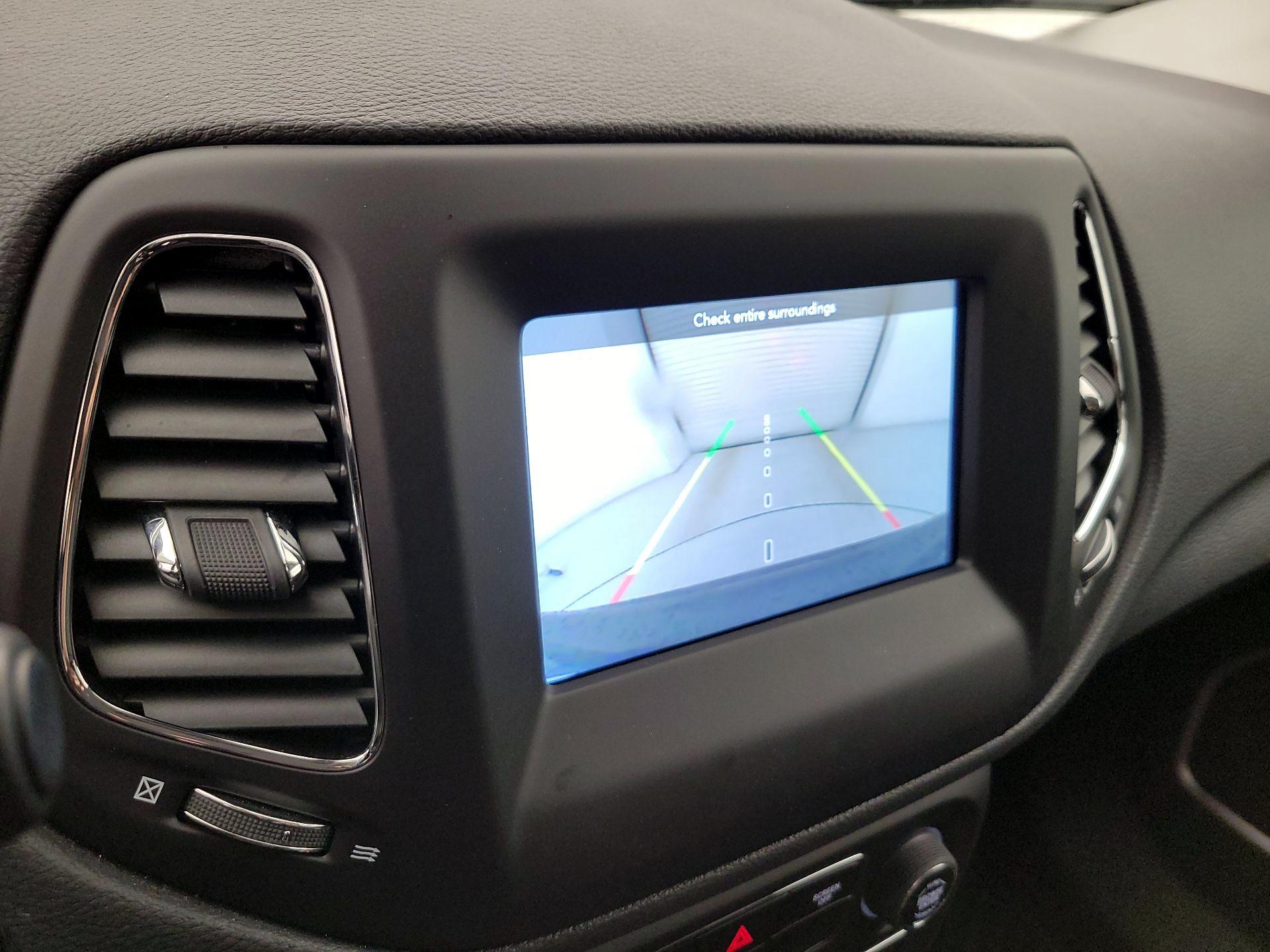 Thumbnail: 2019 Jeep Compass - 14