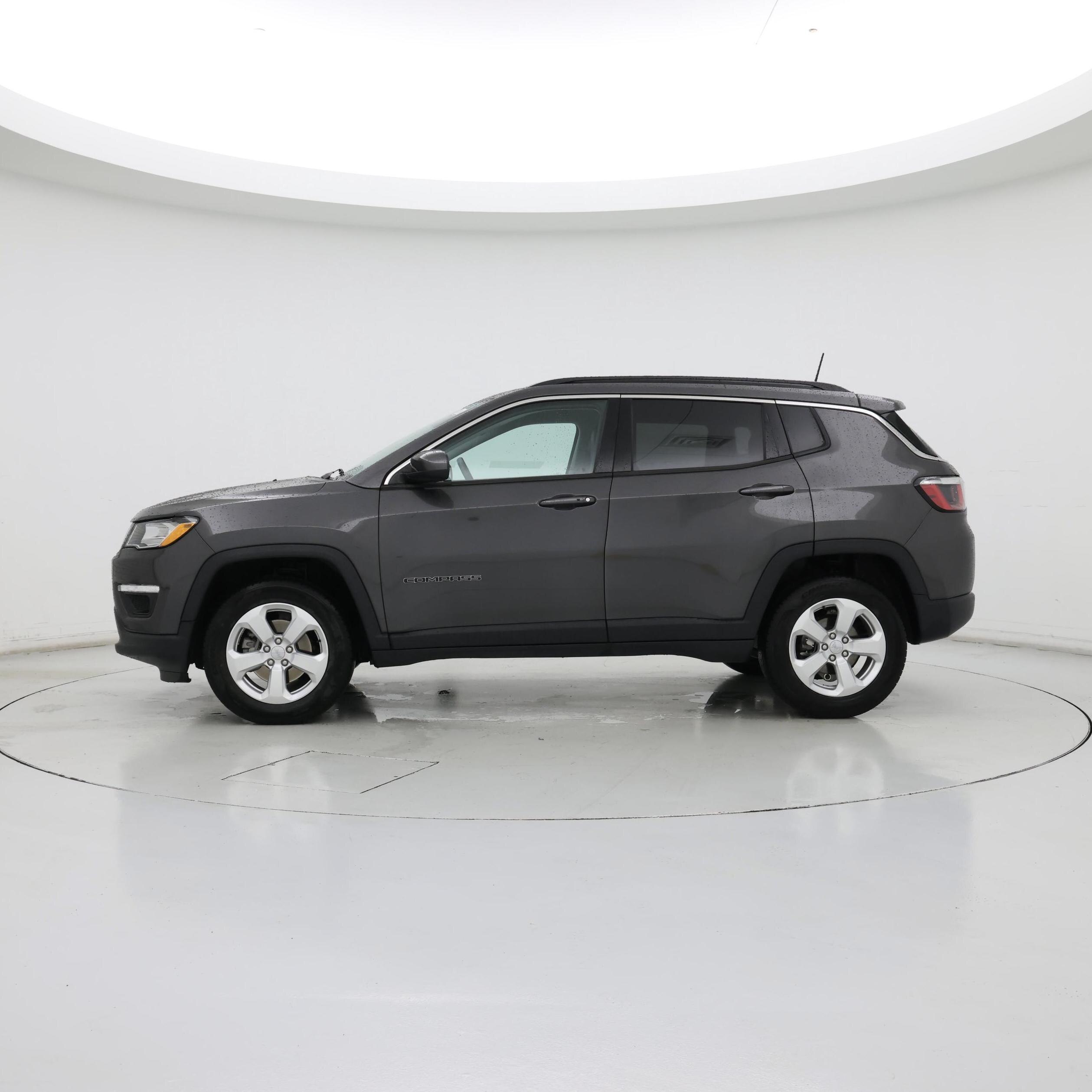 Thumbnail: 2019 Jeep Compass - 3