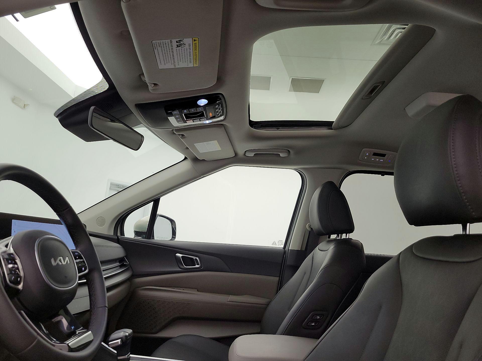 Thumbnail: 2025 Kia Carnival - 20