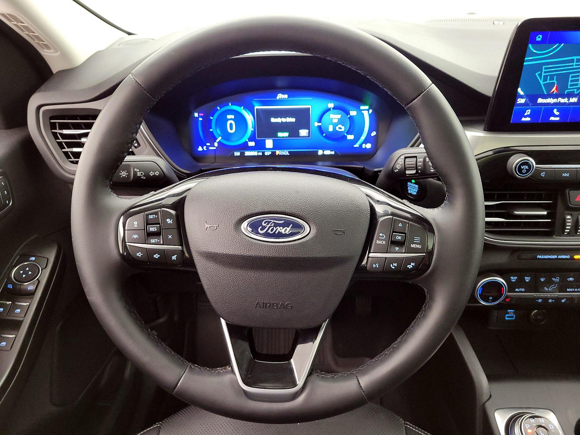 Thumbnail: 2021 Ford Escape - 10