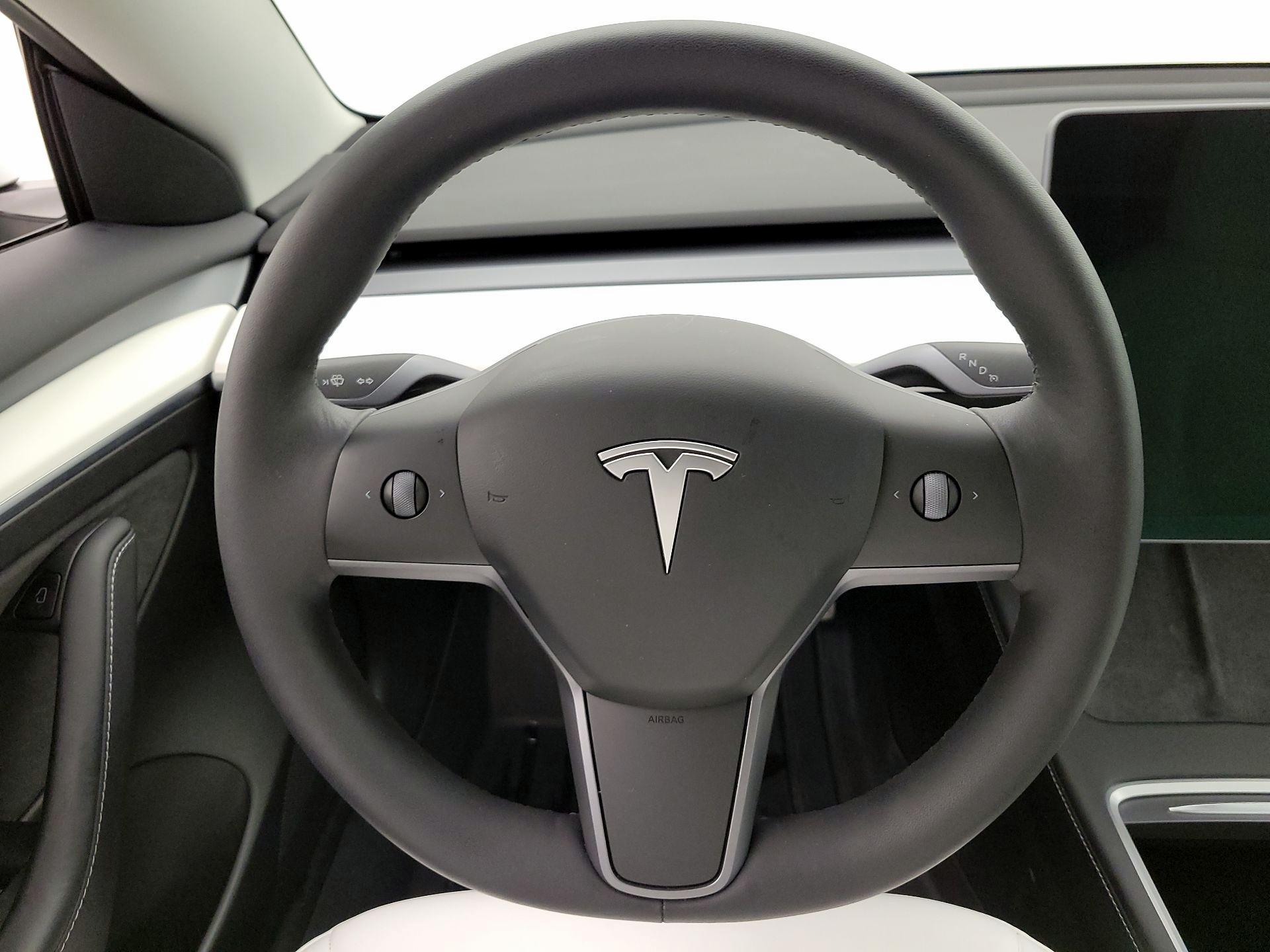 Thumbnail: 2022 Tesla Model 3 - 10