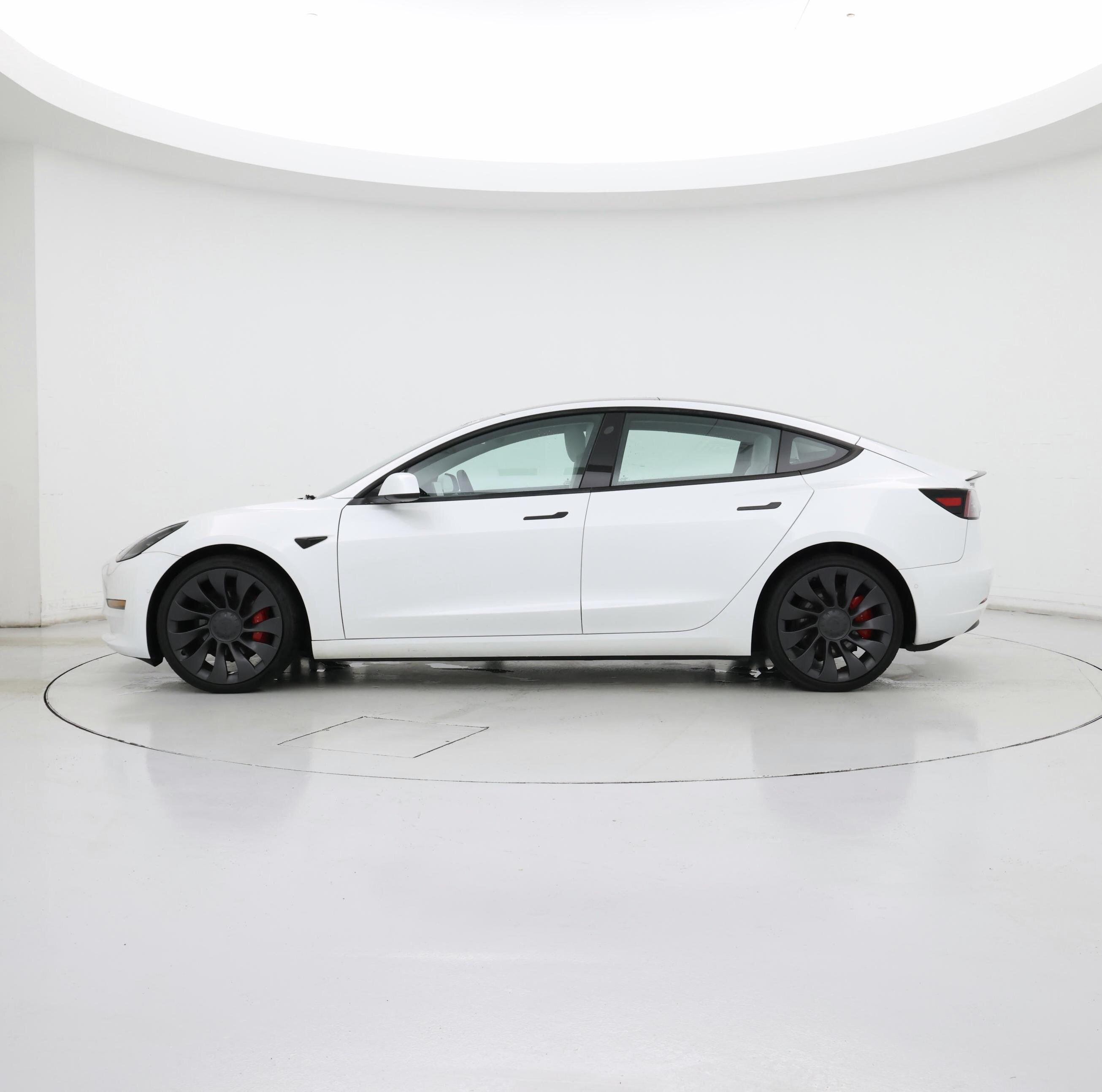 Thumbnail: 2022 Tesla Model 3 - 3