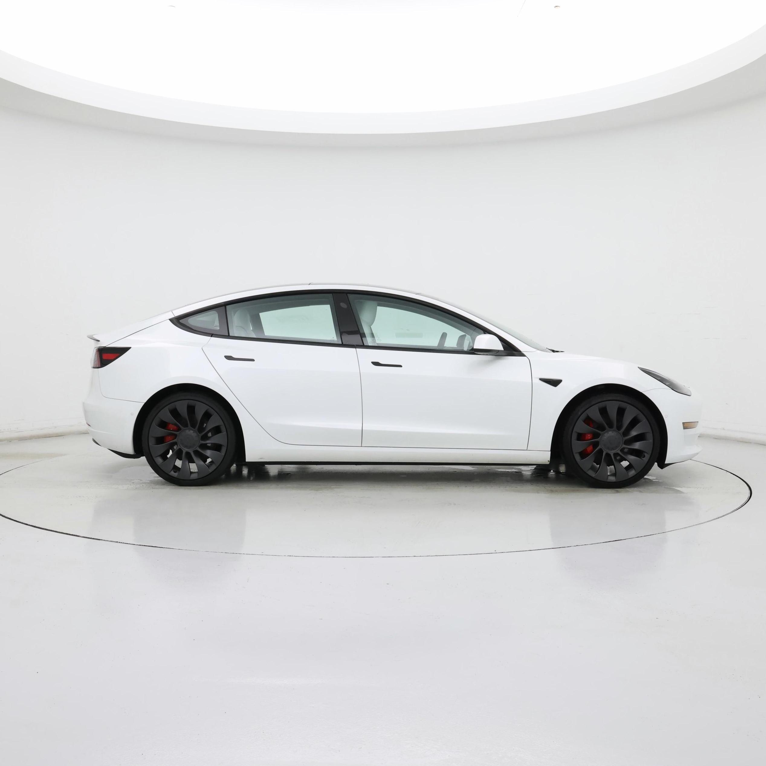 Thumbnail: 2022 Tesla Model 3 - 7