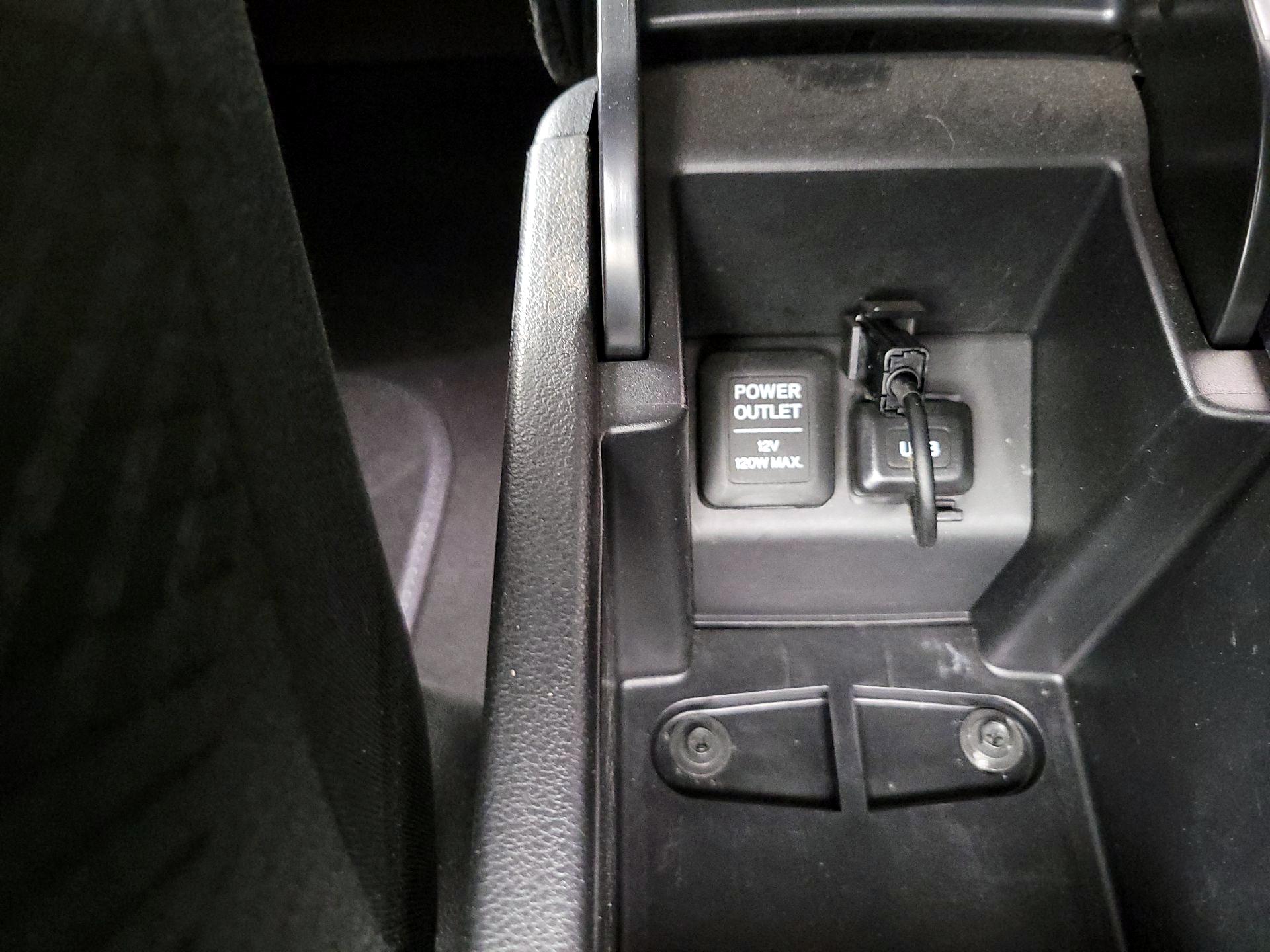 Thumbnail: 2013 Honda Civic - 18