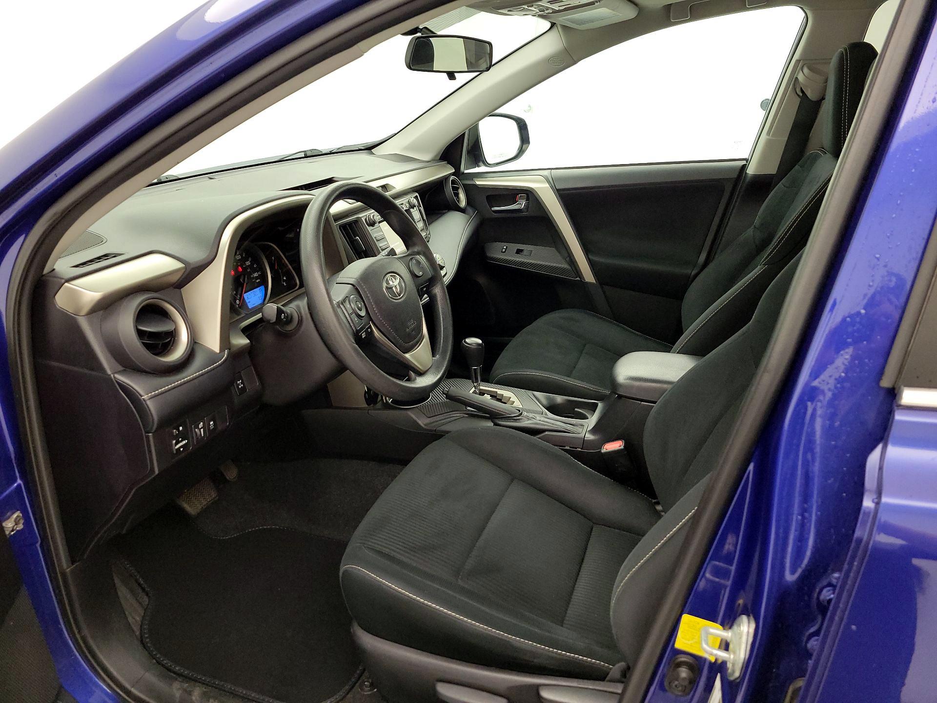 Thumbnail: 2014 Toyota RAV4 - 11