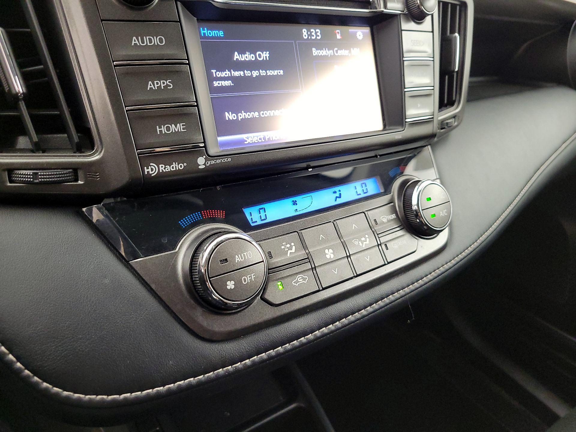 Thumbnail: 2014 Toyota RAV4 - 16