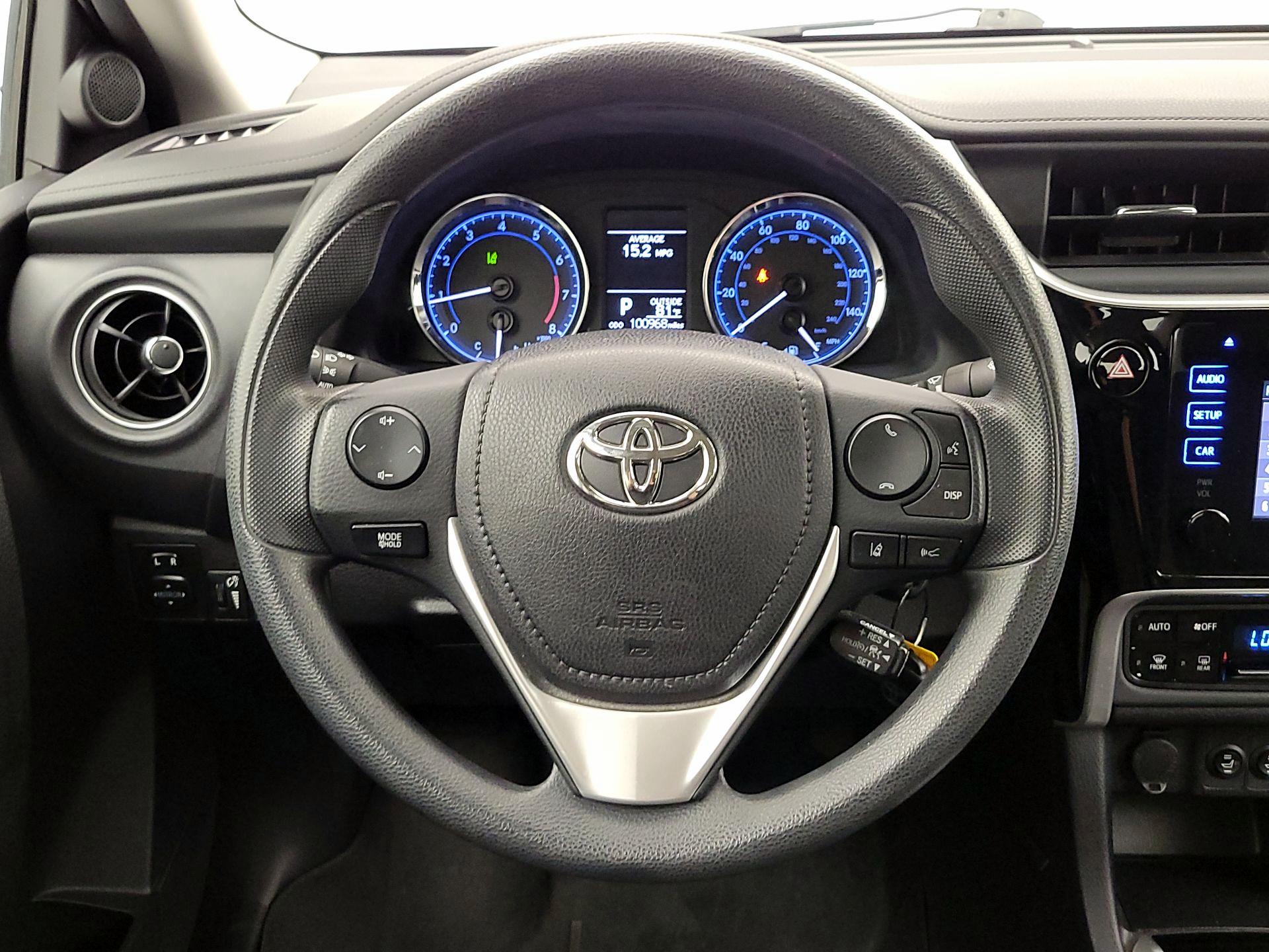 Thumbnail: 2017 Toyota Corolla - 10