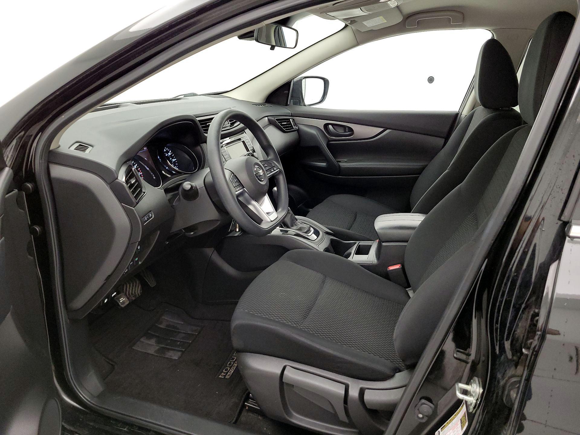 Thumbnail: 2021 Nissan Rogue Sport - 11