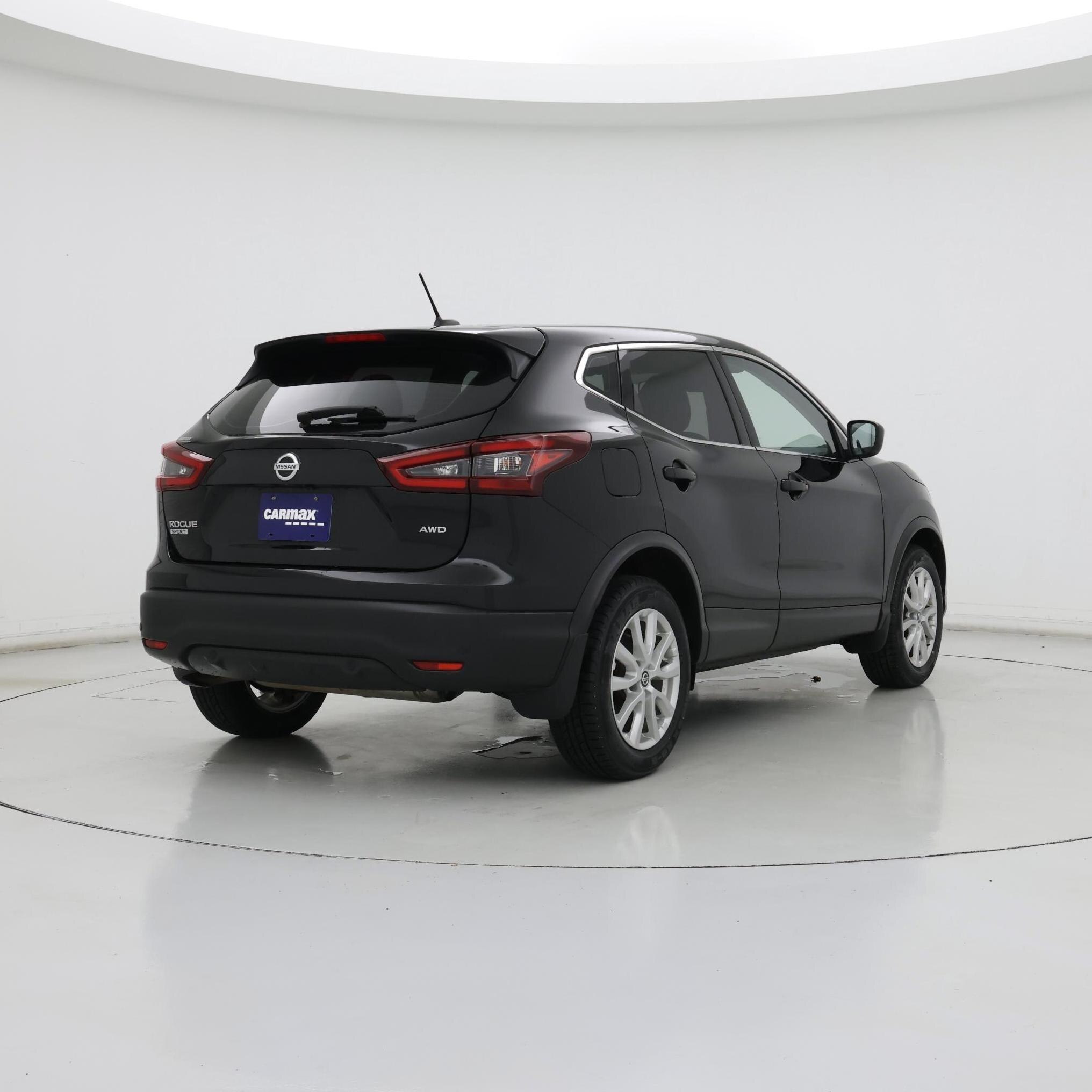 Thumbnail: 2021 Nissan Rogue Sport - 8