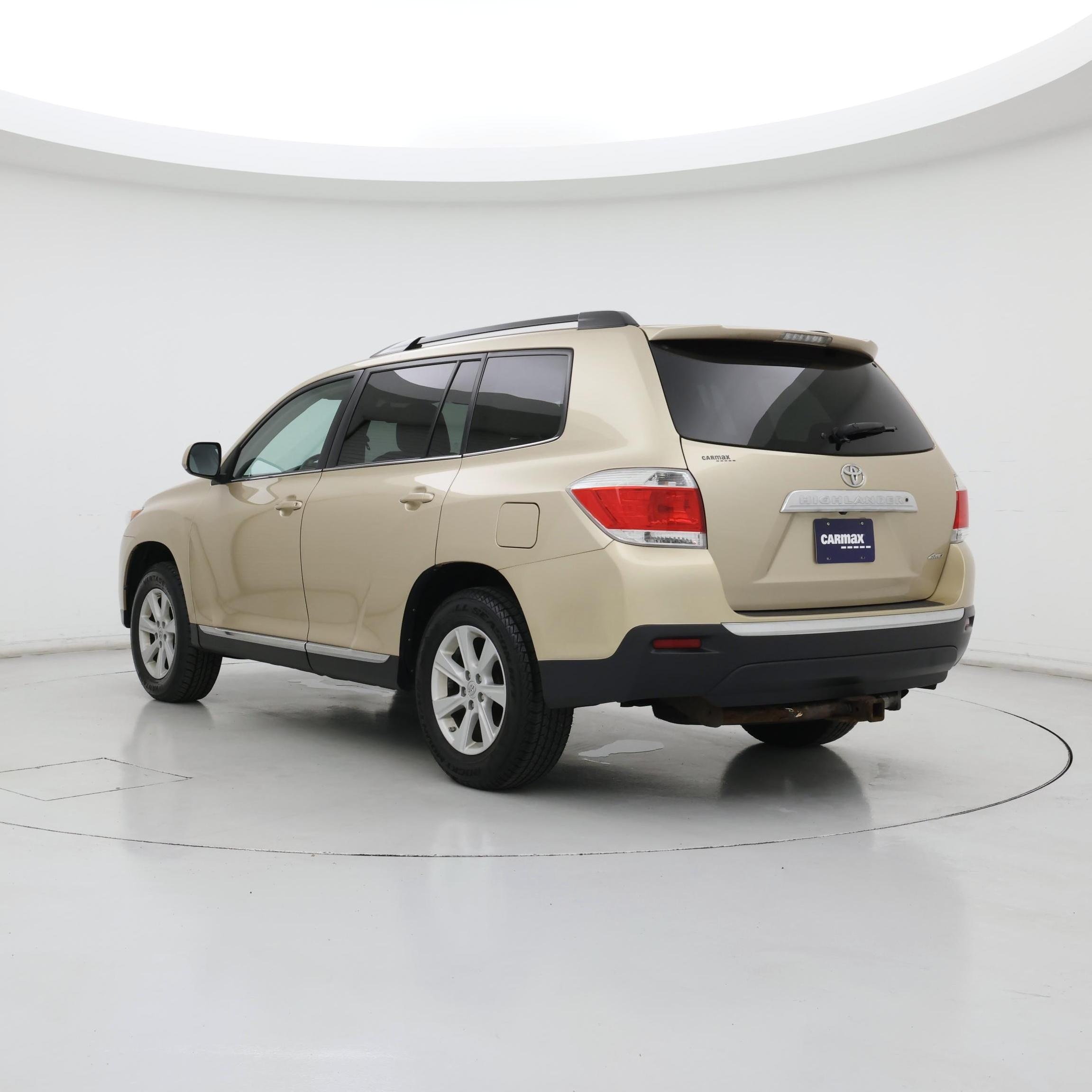 Thumbnail: 2013 Toyota Highlander - 2