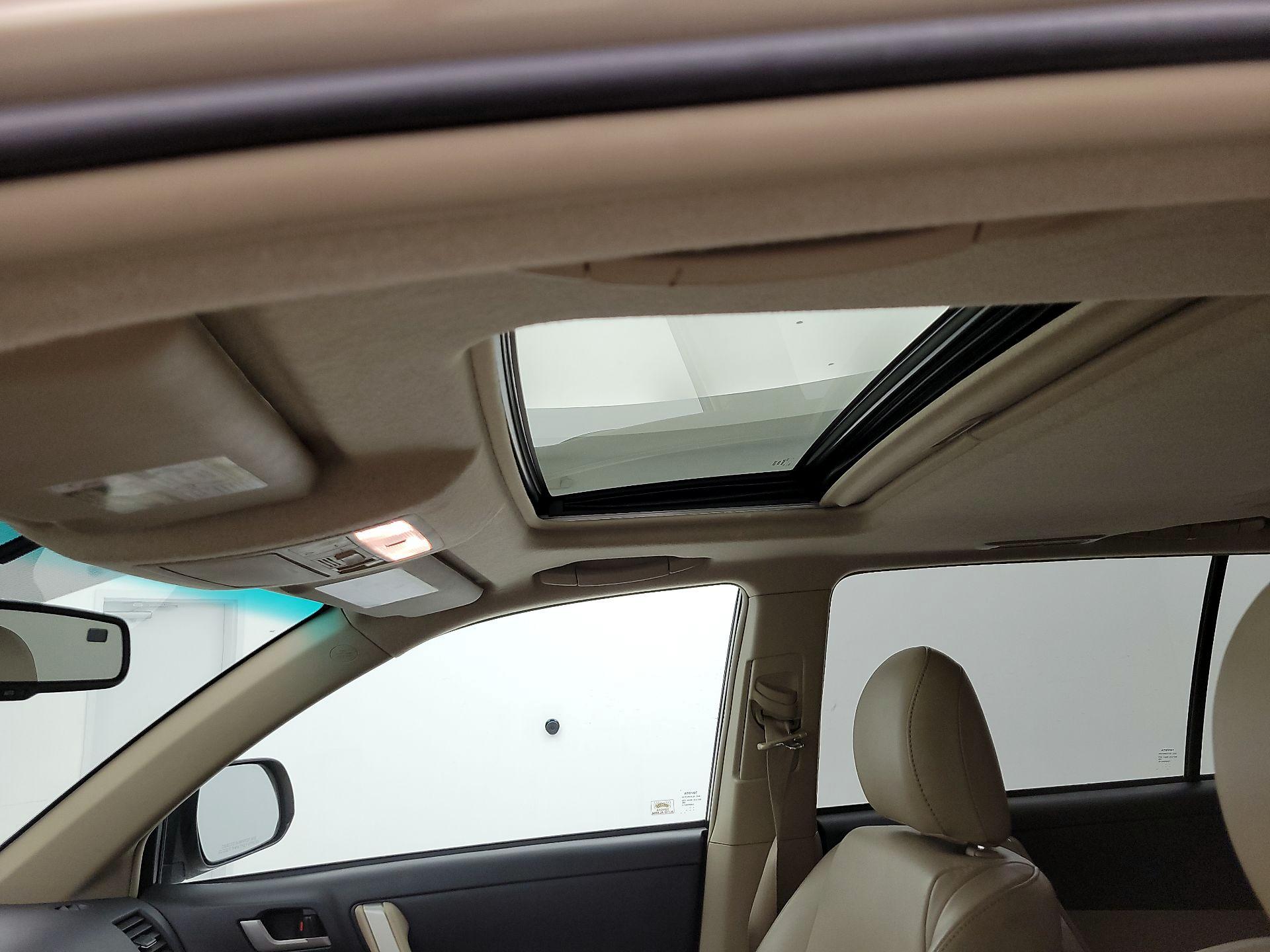 Thumbnail: 2013 Toyota Highlander - 19